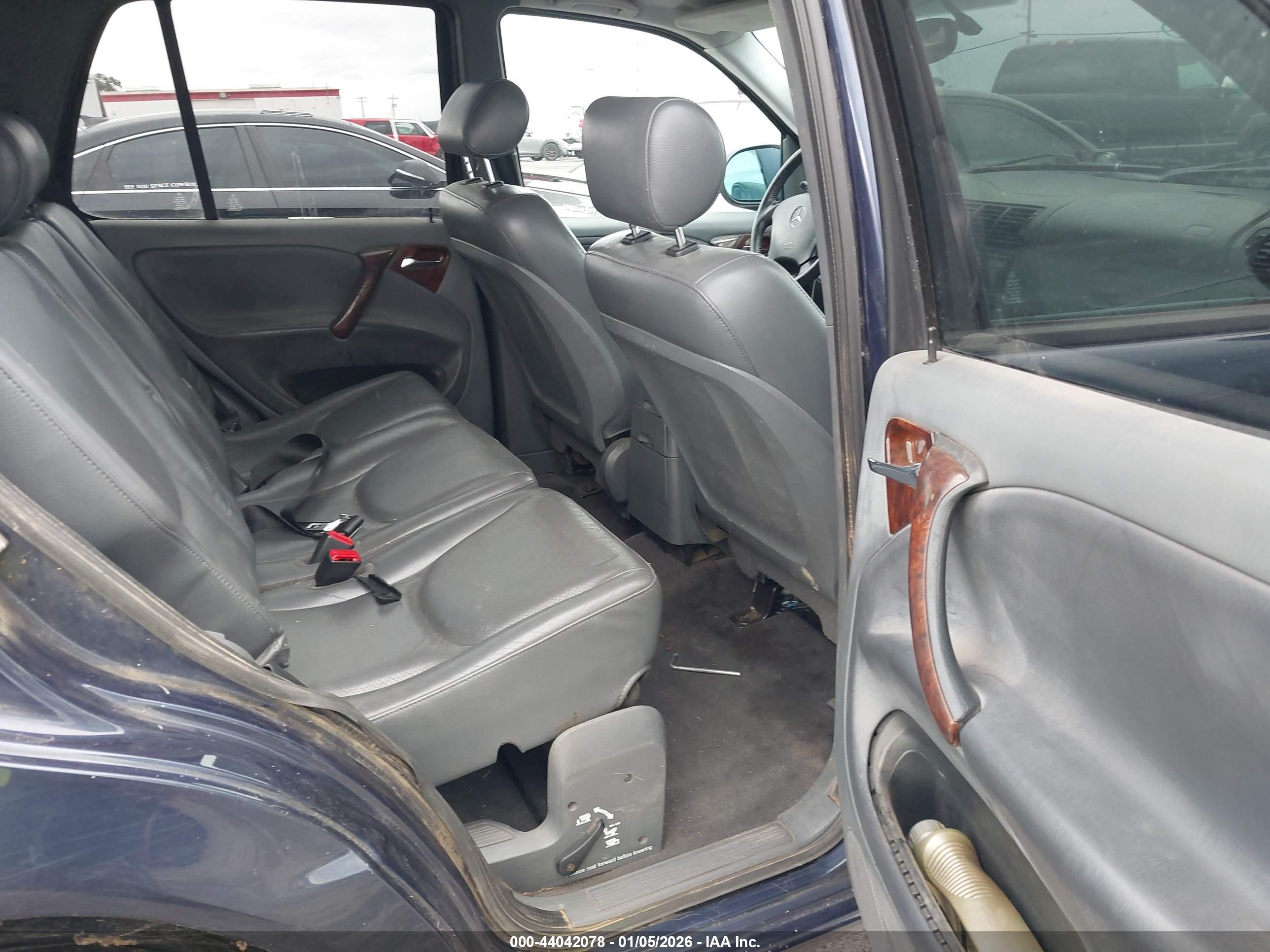 MERCEDES-BENZ ML image 8