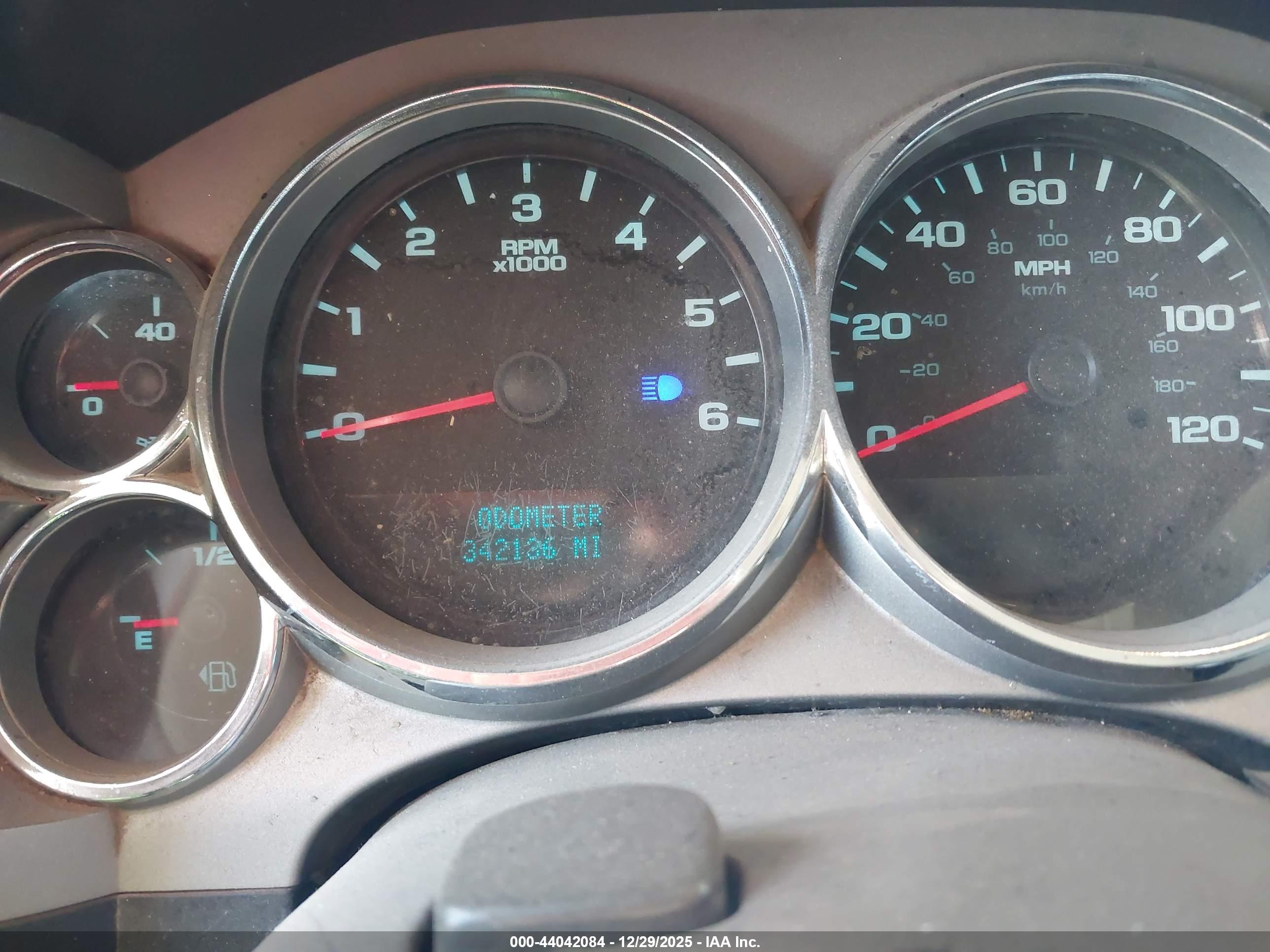 CHEVROLET SILVERADO image 7