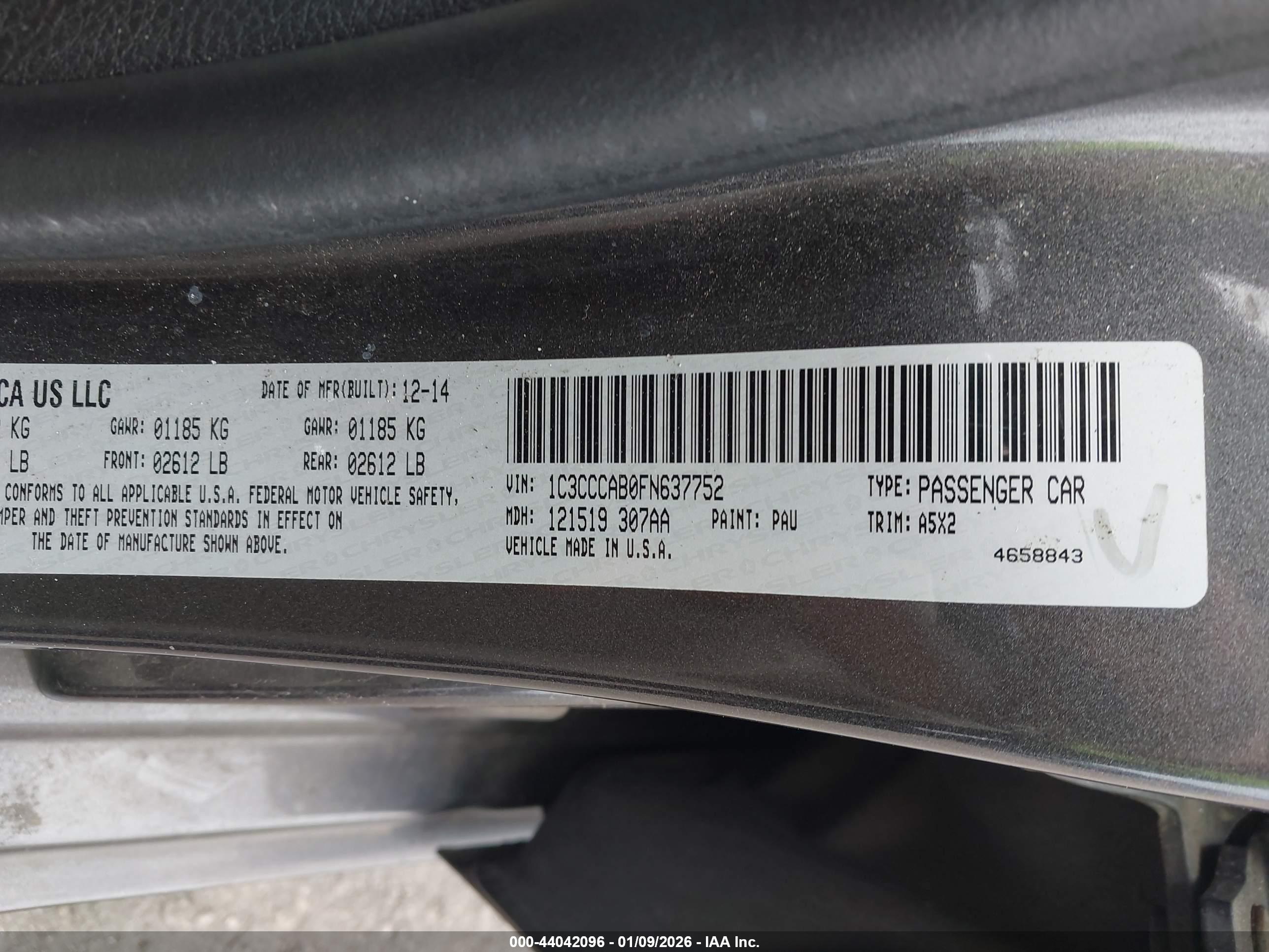 CHRYSLER 200 image 9