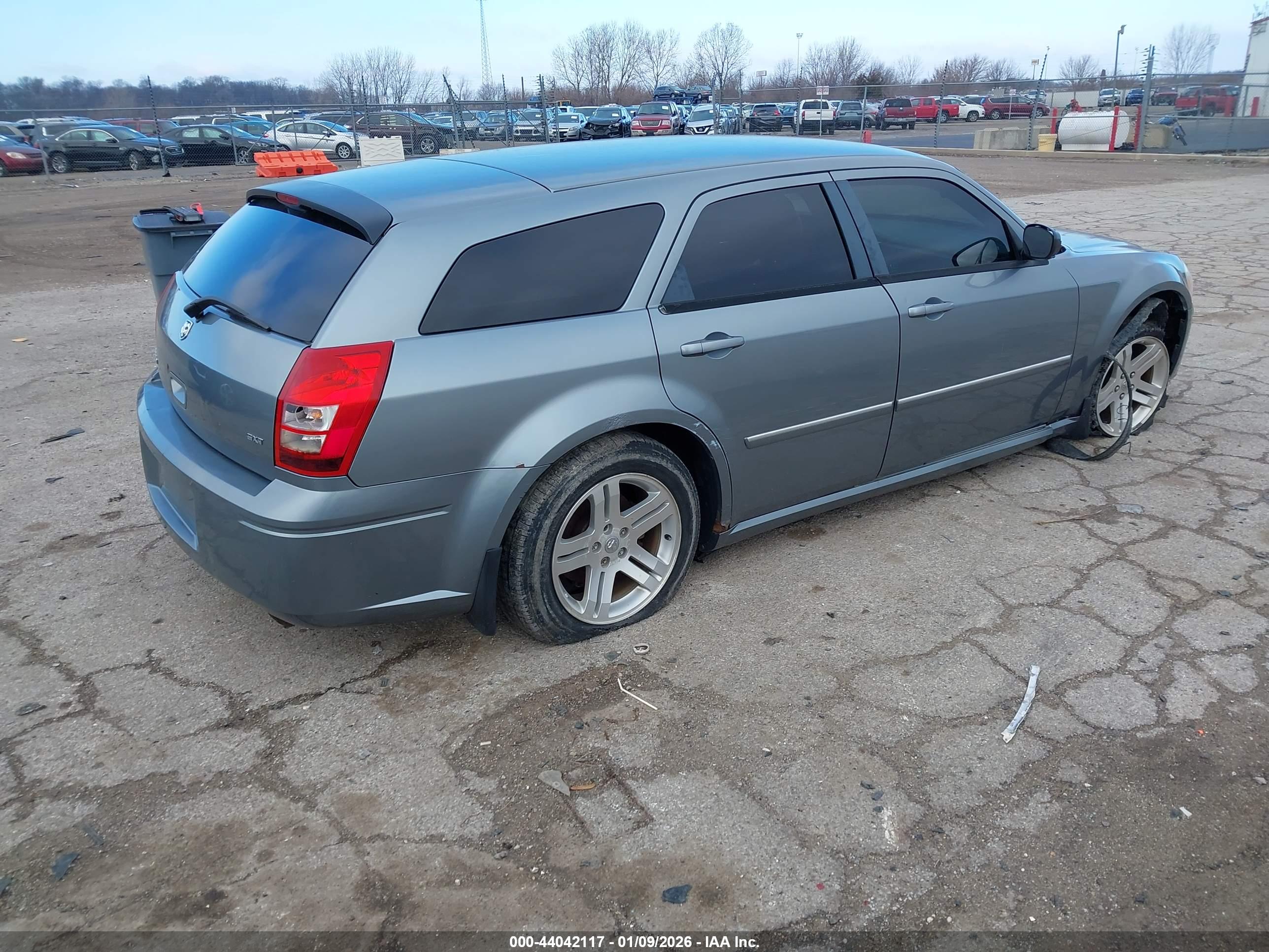 DODGE MAGNUM image 4