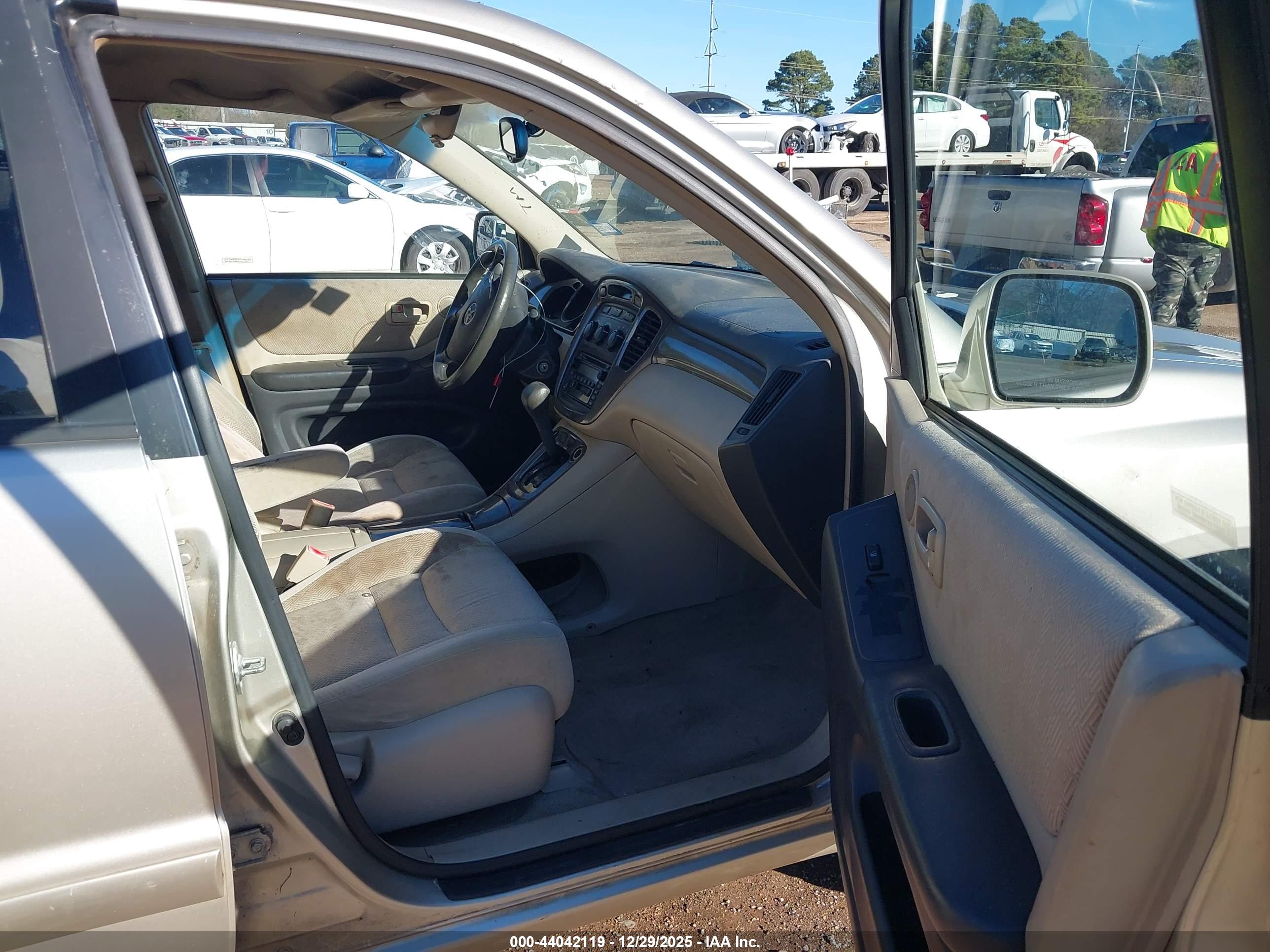 TOYOTA HIGHLANDER image 5