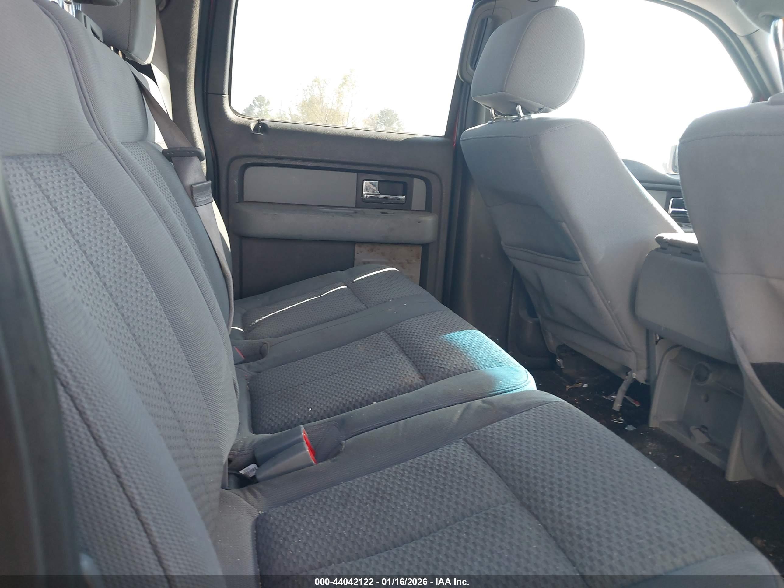 FORD F-150 image 8