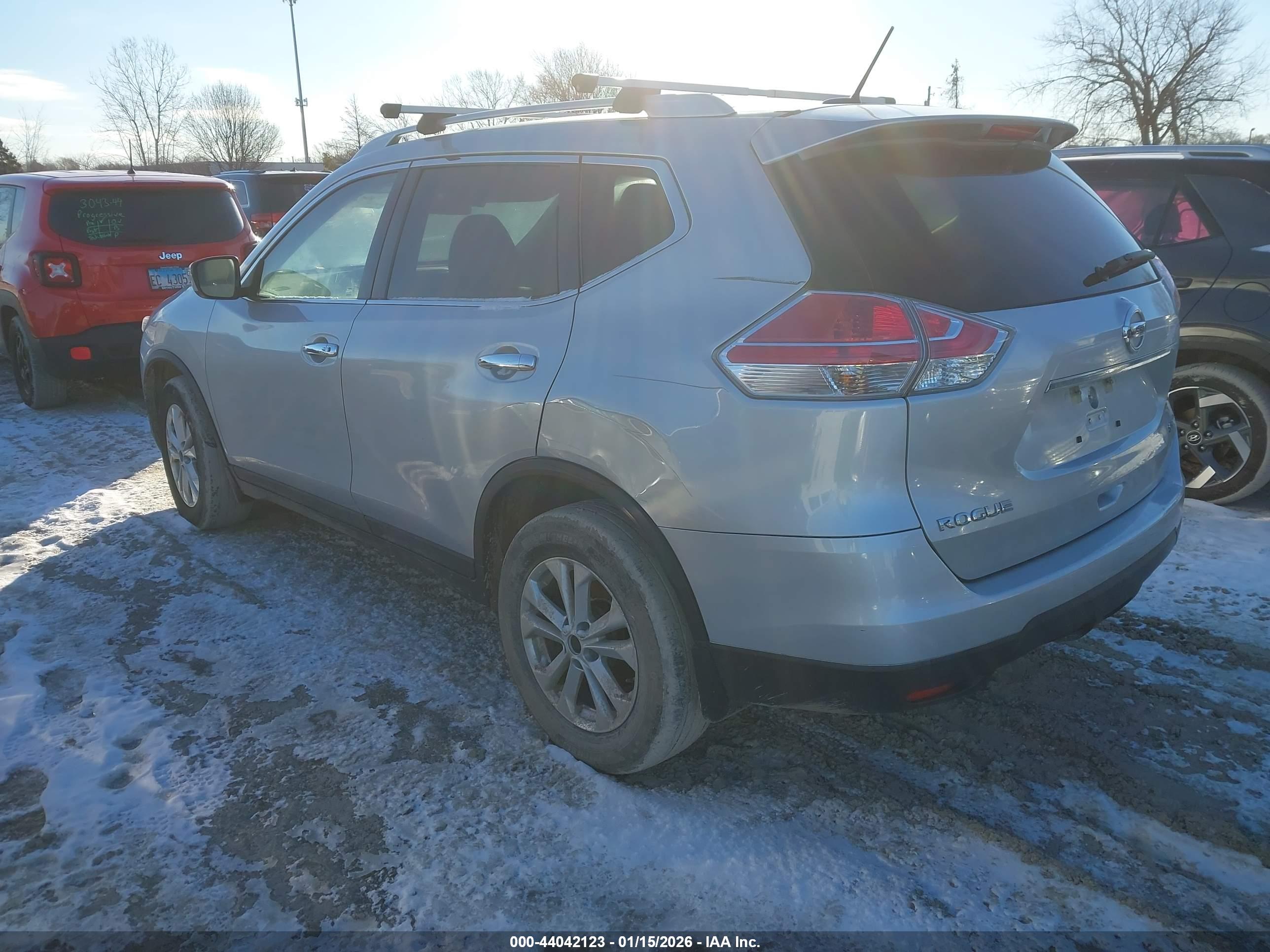 NISSAN ROGUE image 3