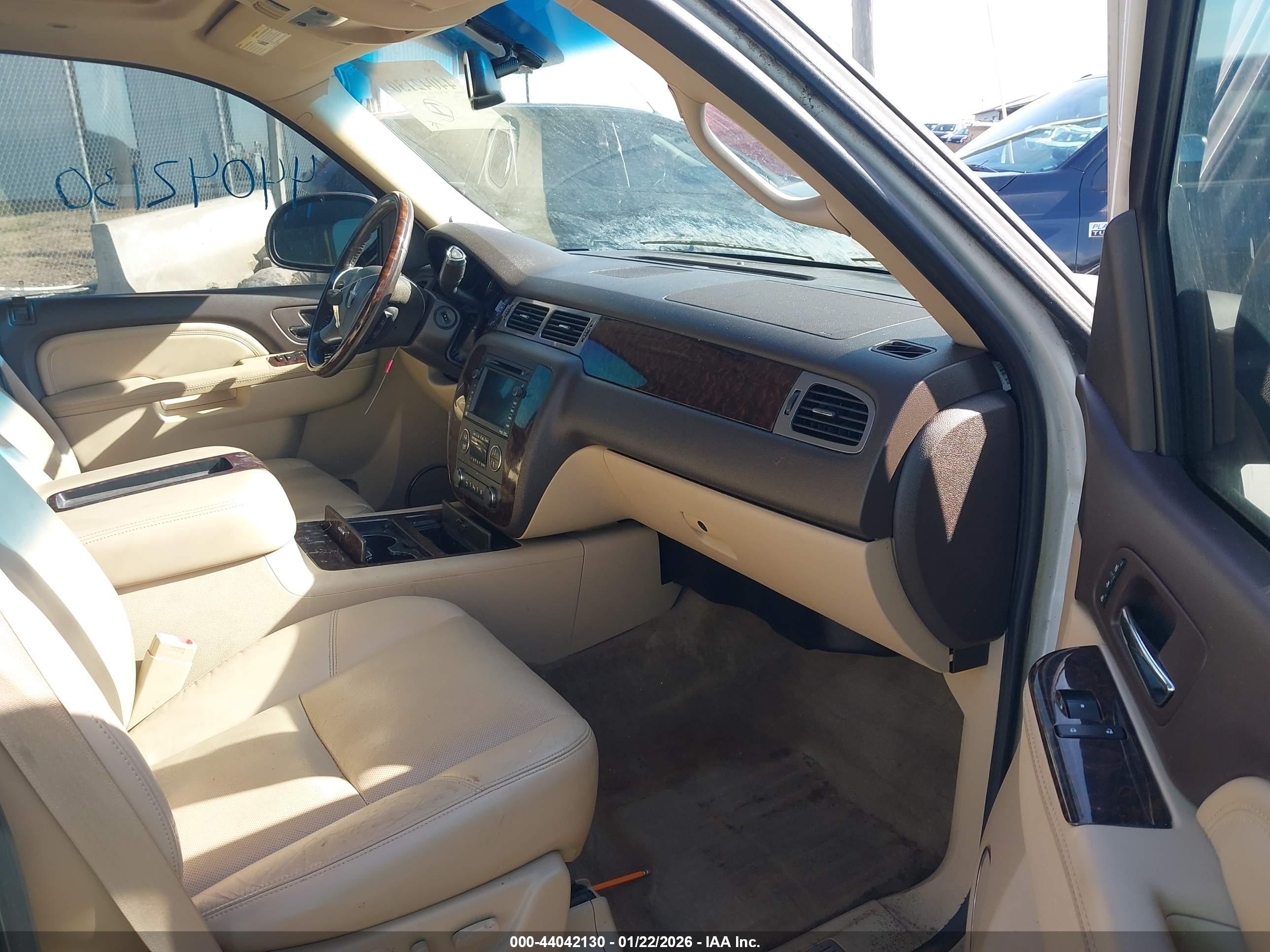 GMC YUKON image 5