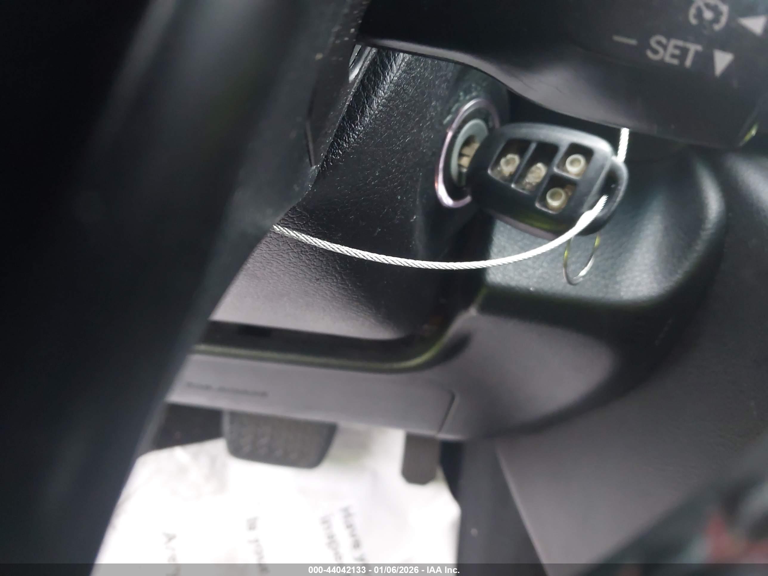 TOYOTA CAMRY image 11