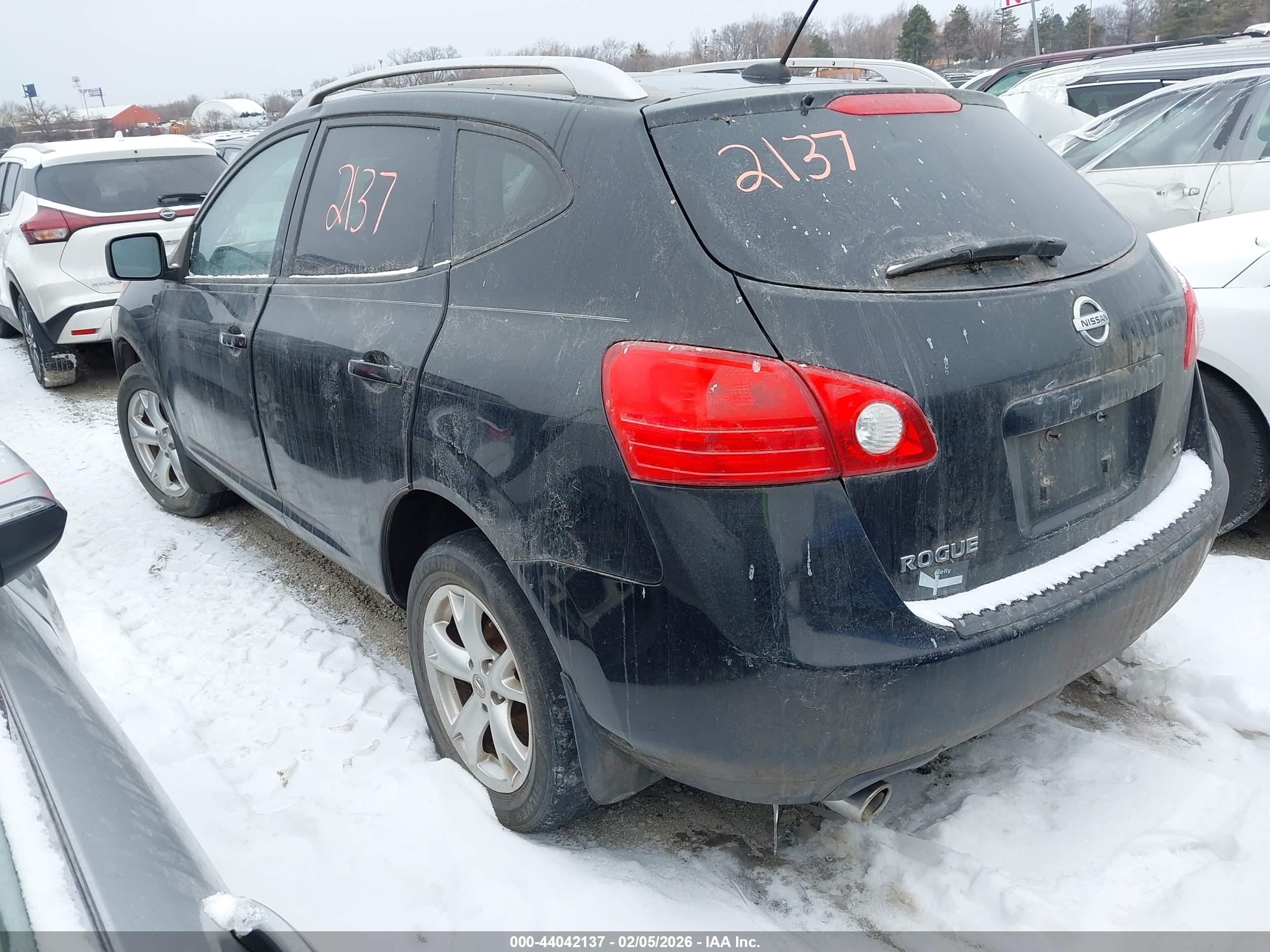 NISSAN ROGUE image 3