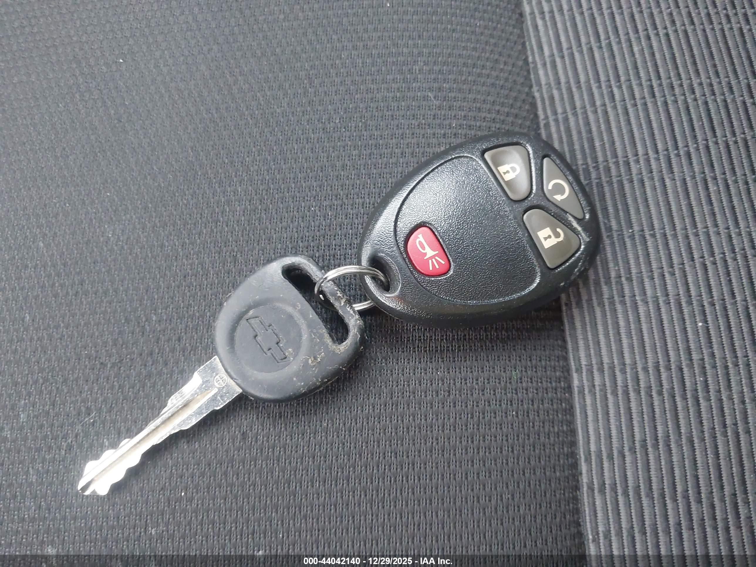 CHEVROLET TRAVERSE image 11