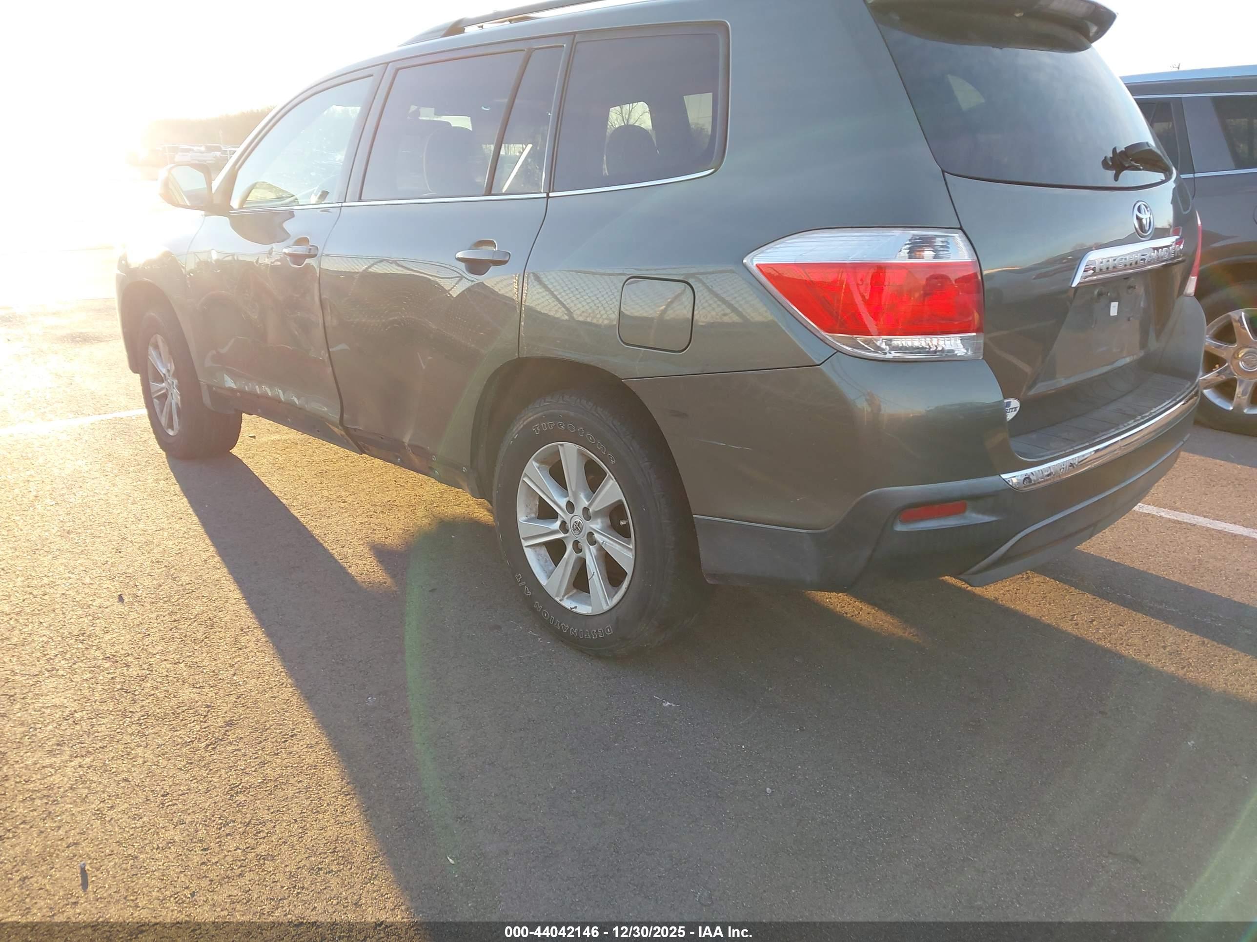 TOYOTA HIGHLANDER image 3