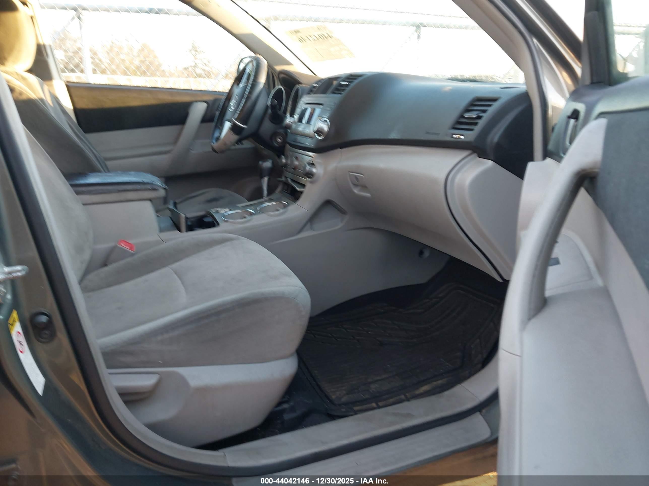 TOYOTA HIGHLANDER image 5