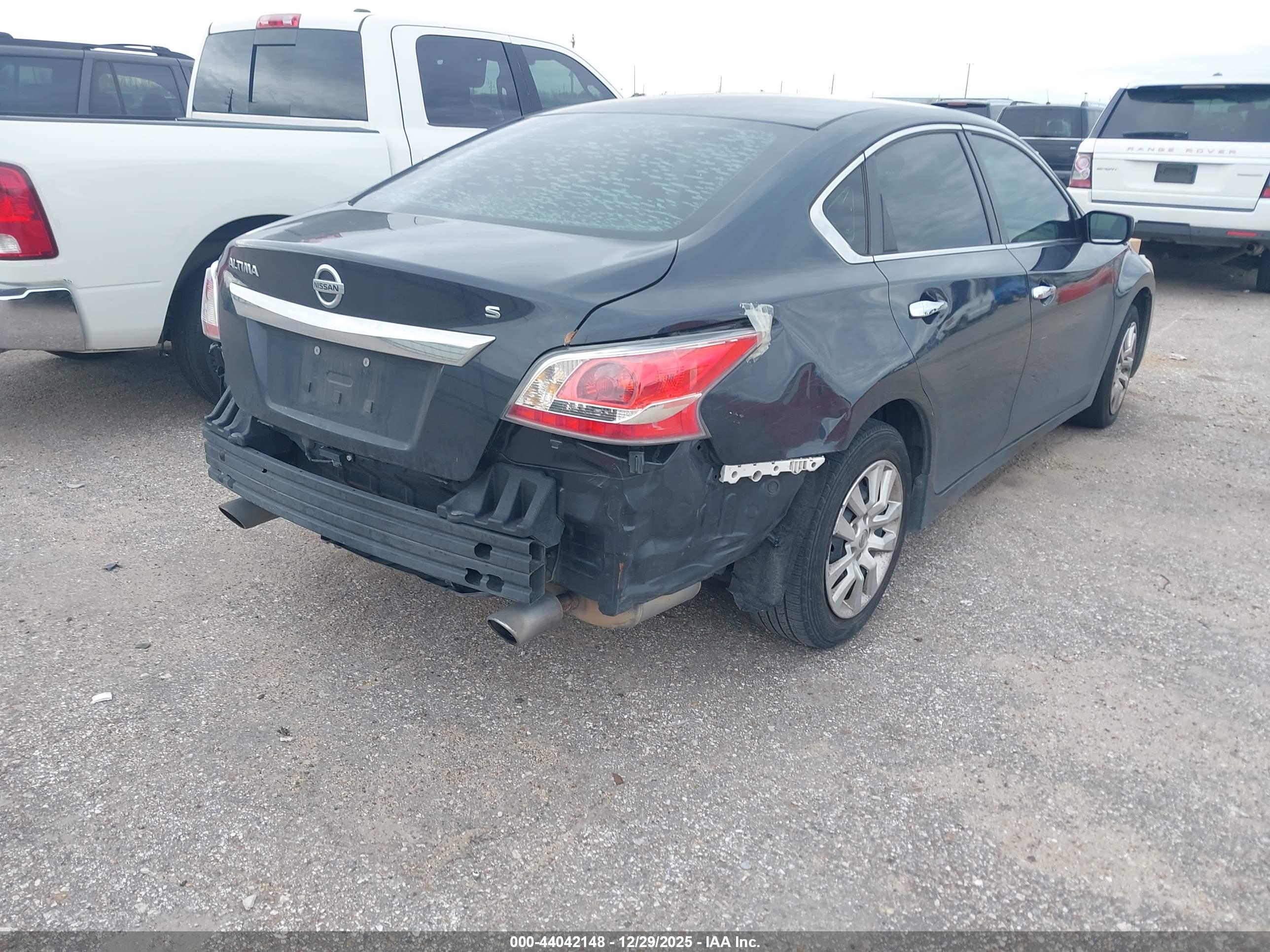 NISSAN ALTIMA image 4