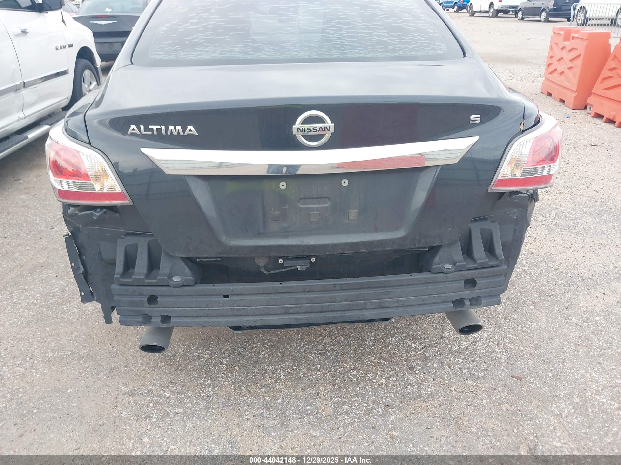 NISSAN ALTIMA image 6