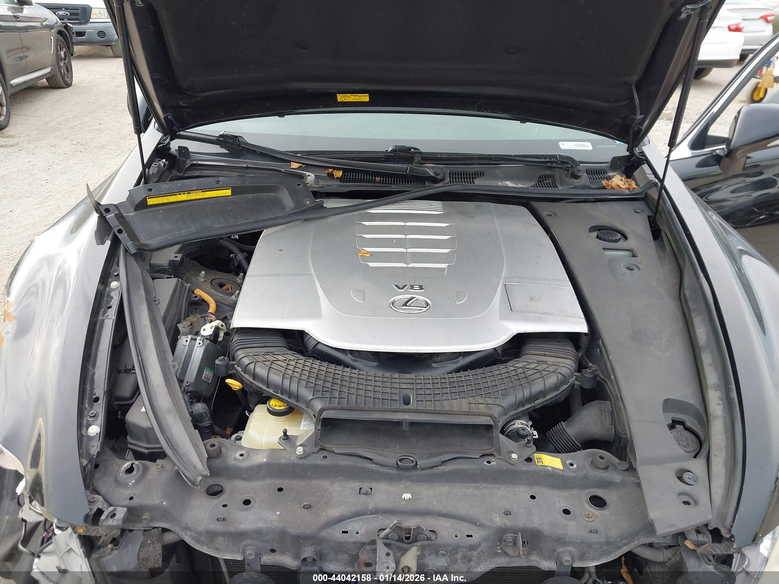 LEXUS LS image 10