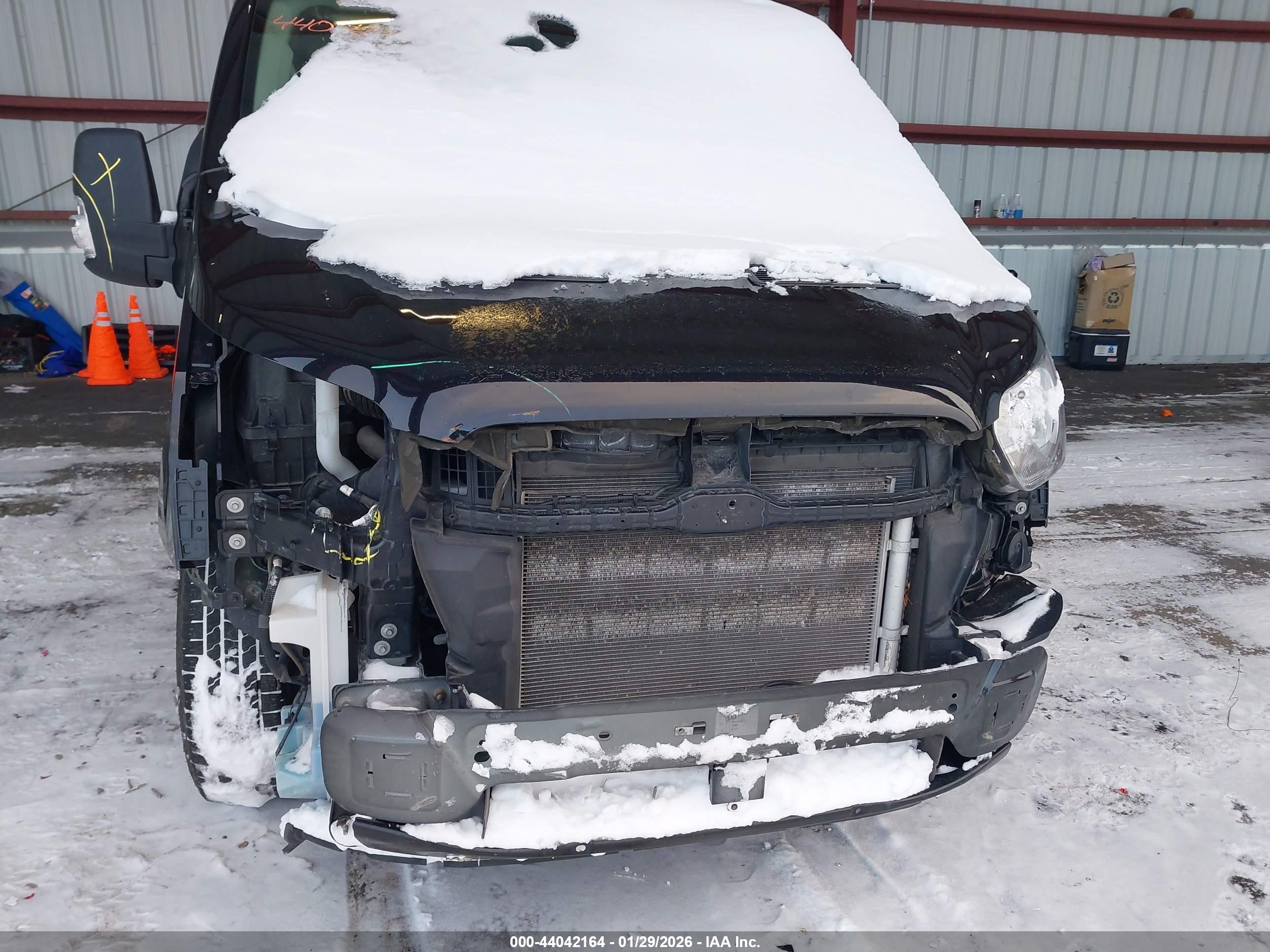 FORD TRANSIT-150 image 6