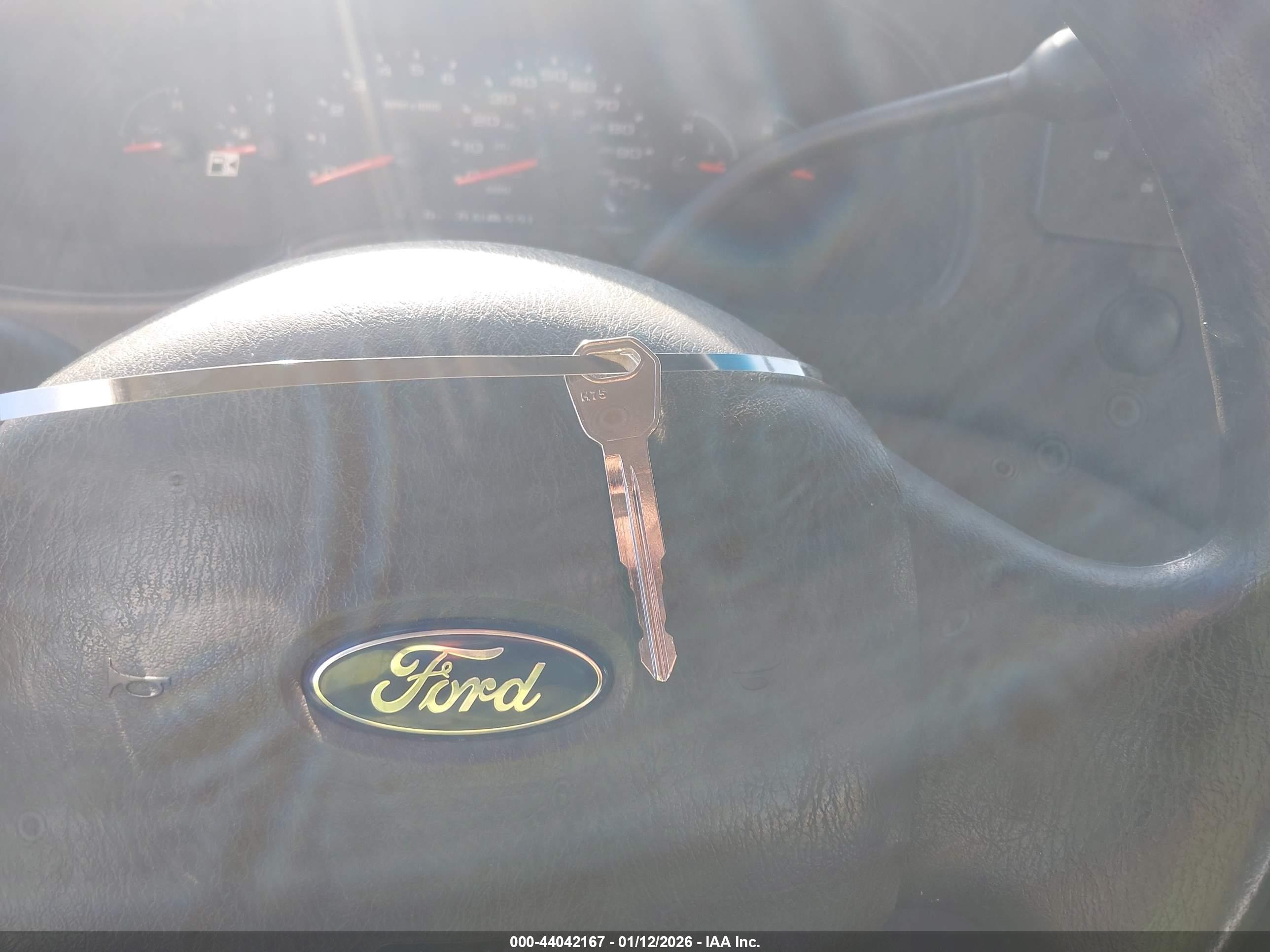 FORD E-350 image 11