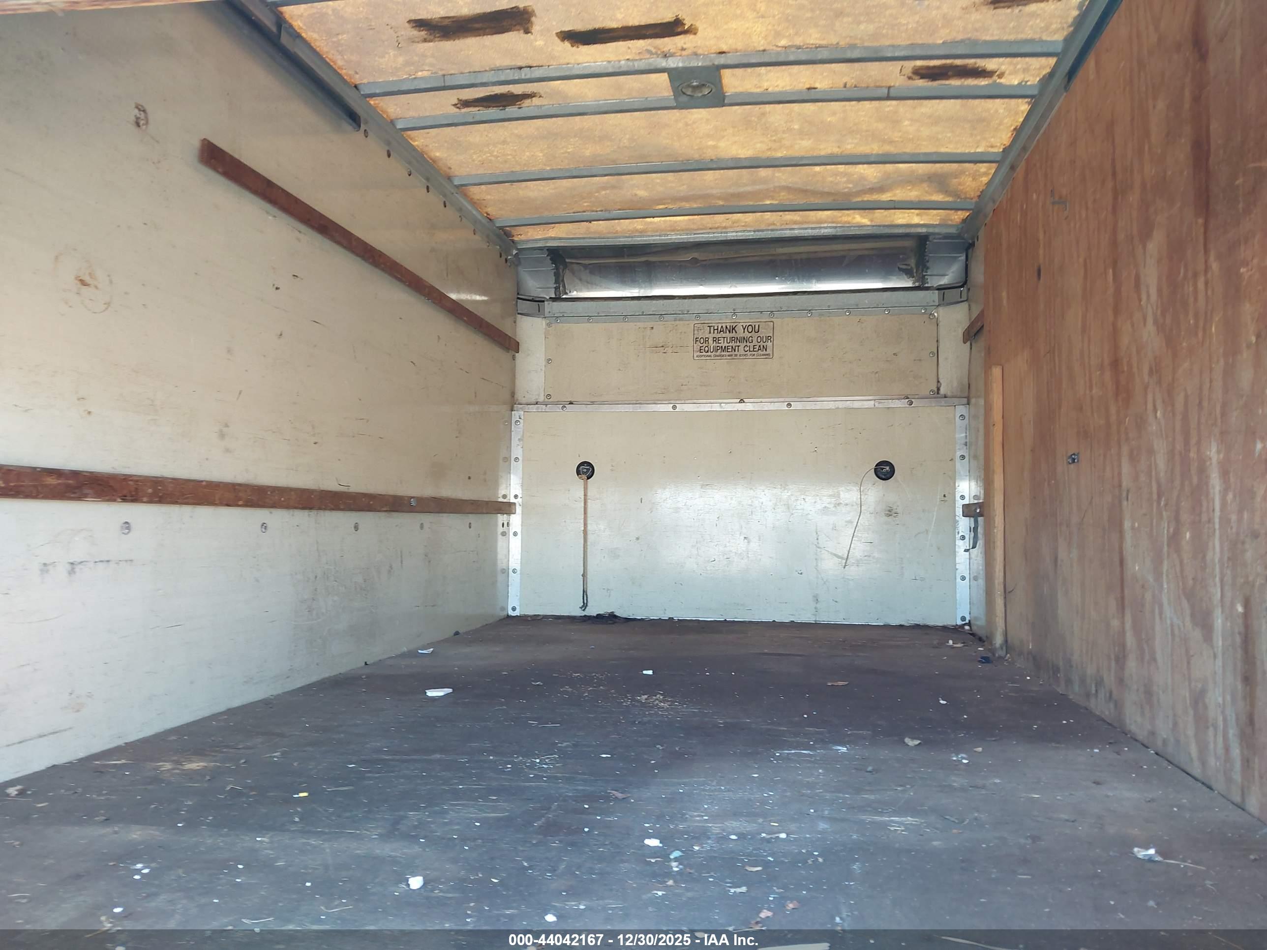 FORD E-350 image 8