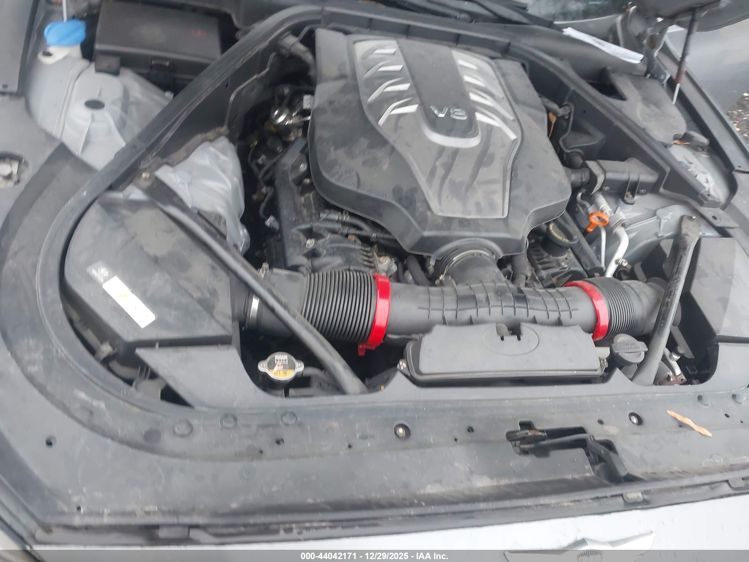 HYUNDAI GENESIS image 10