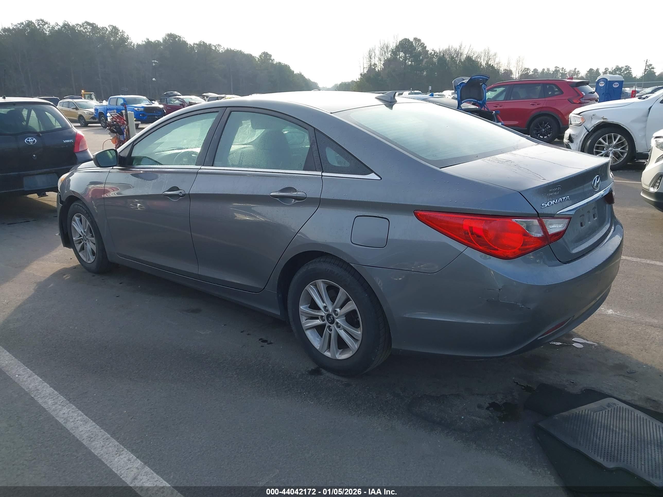 HYUNDAI SONATA image 3