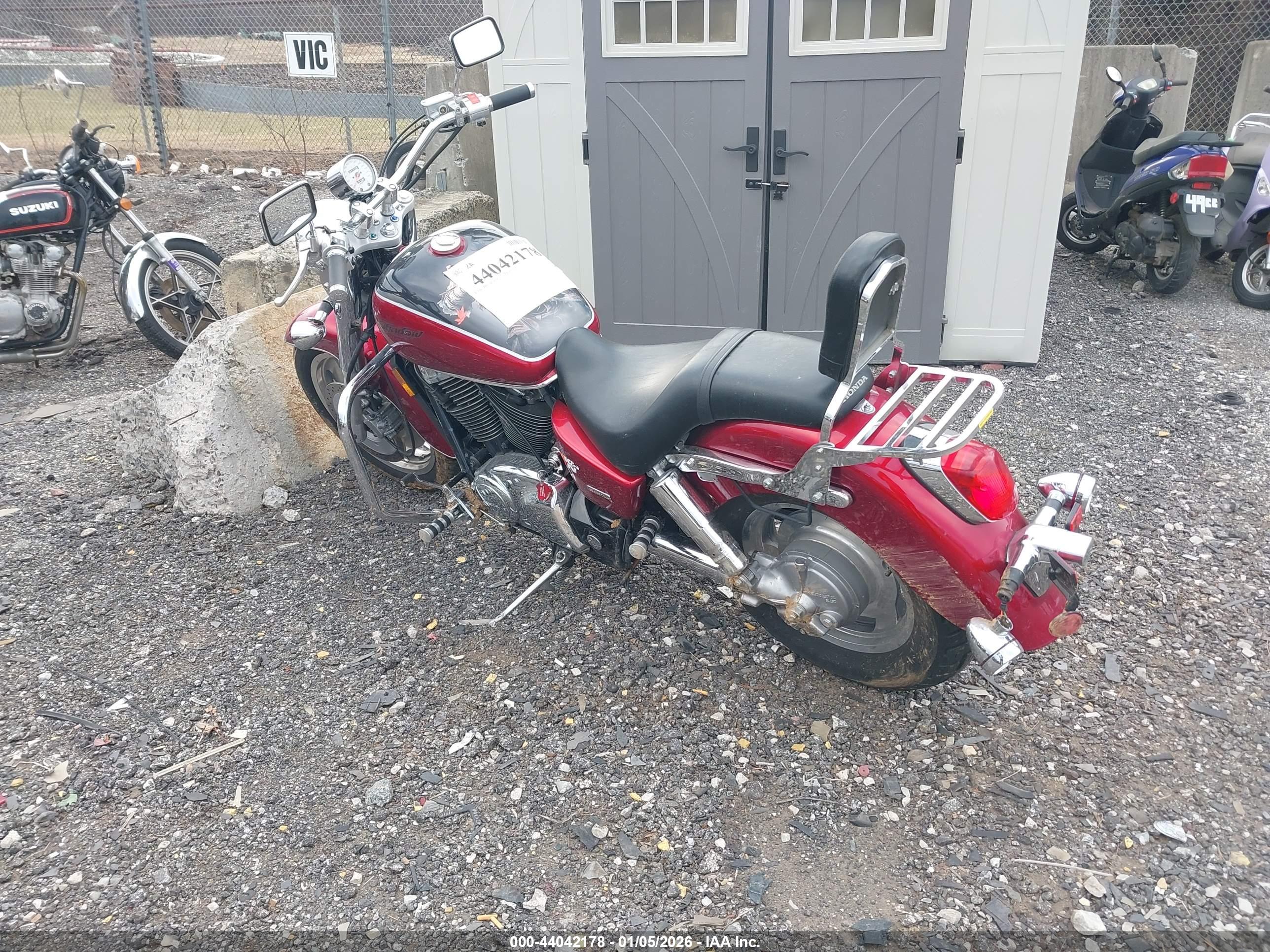 HONDA VT1100 image 3