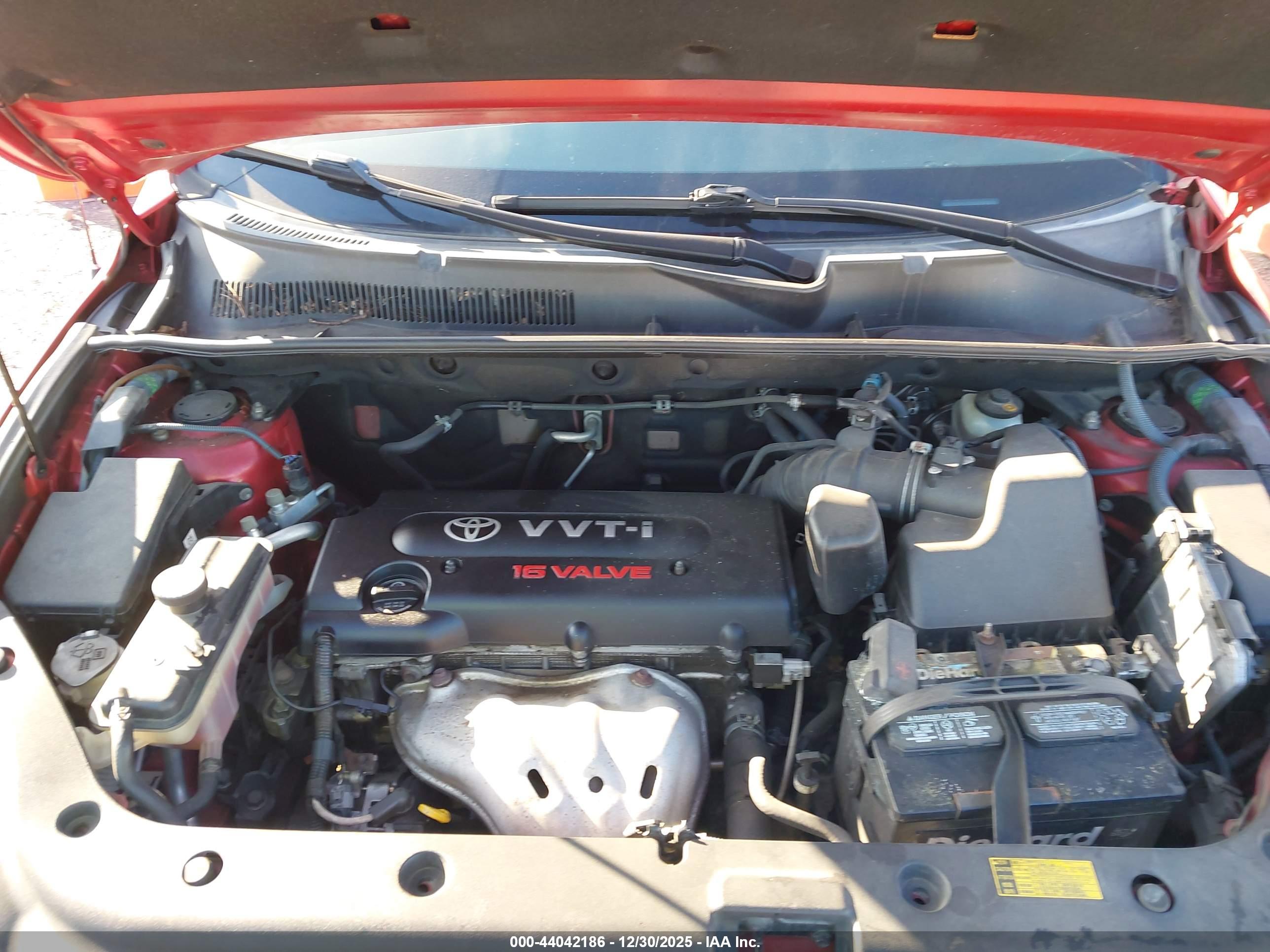 TOYOTA RAV4 image 10