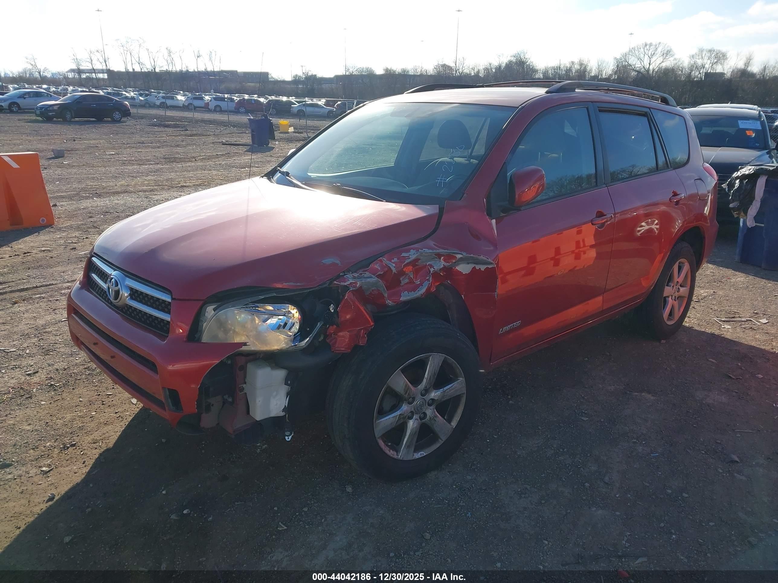 TOYOTA RAV4 image 2
