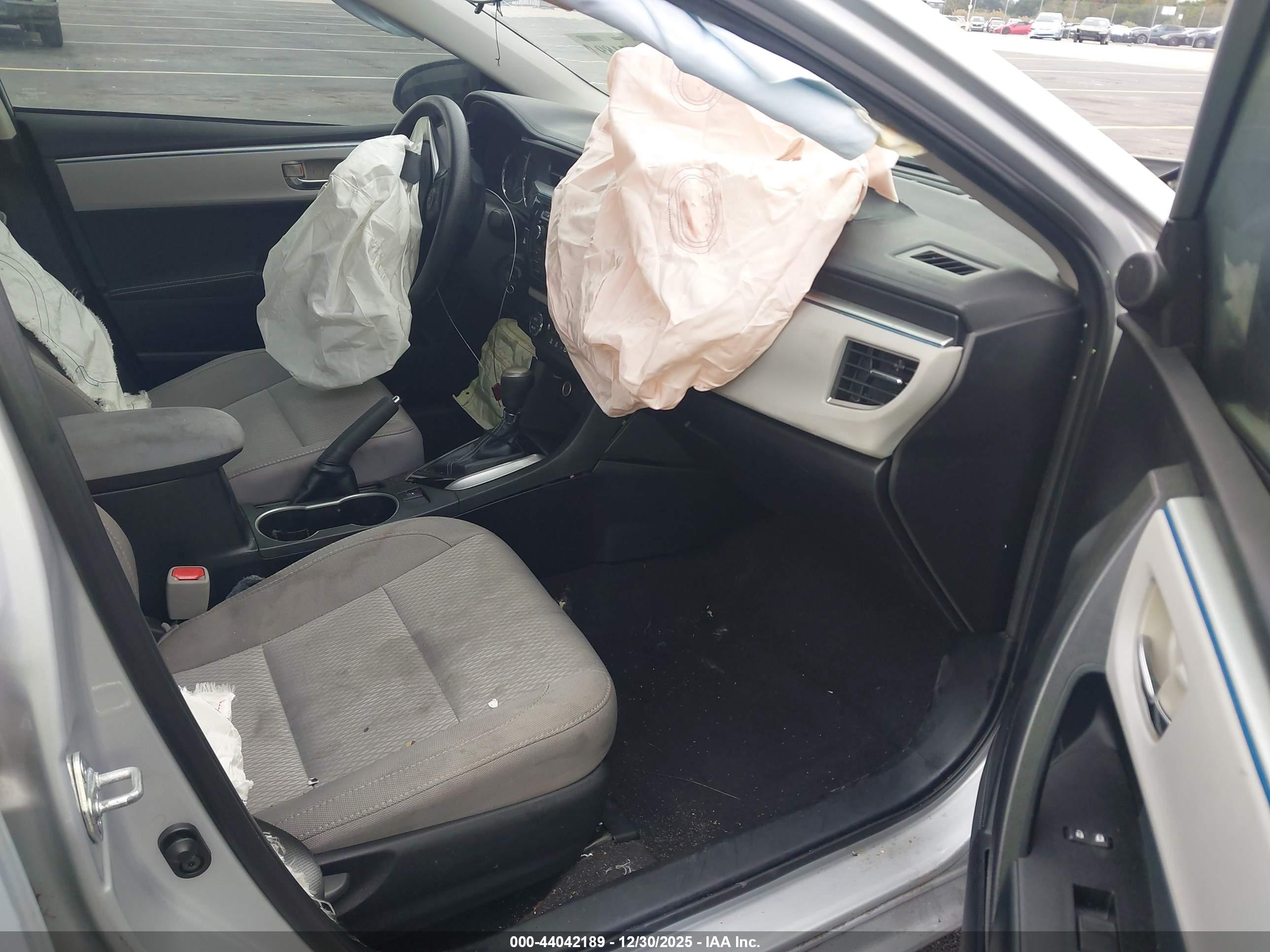 TOYOTA COROLLA image 5