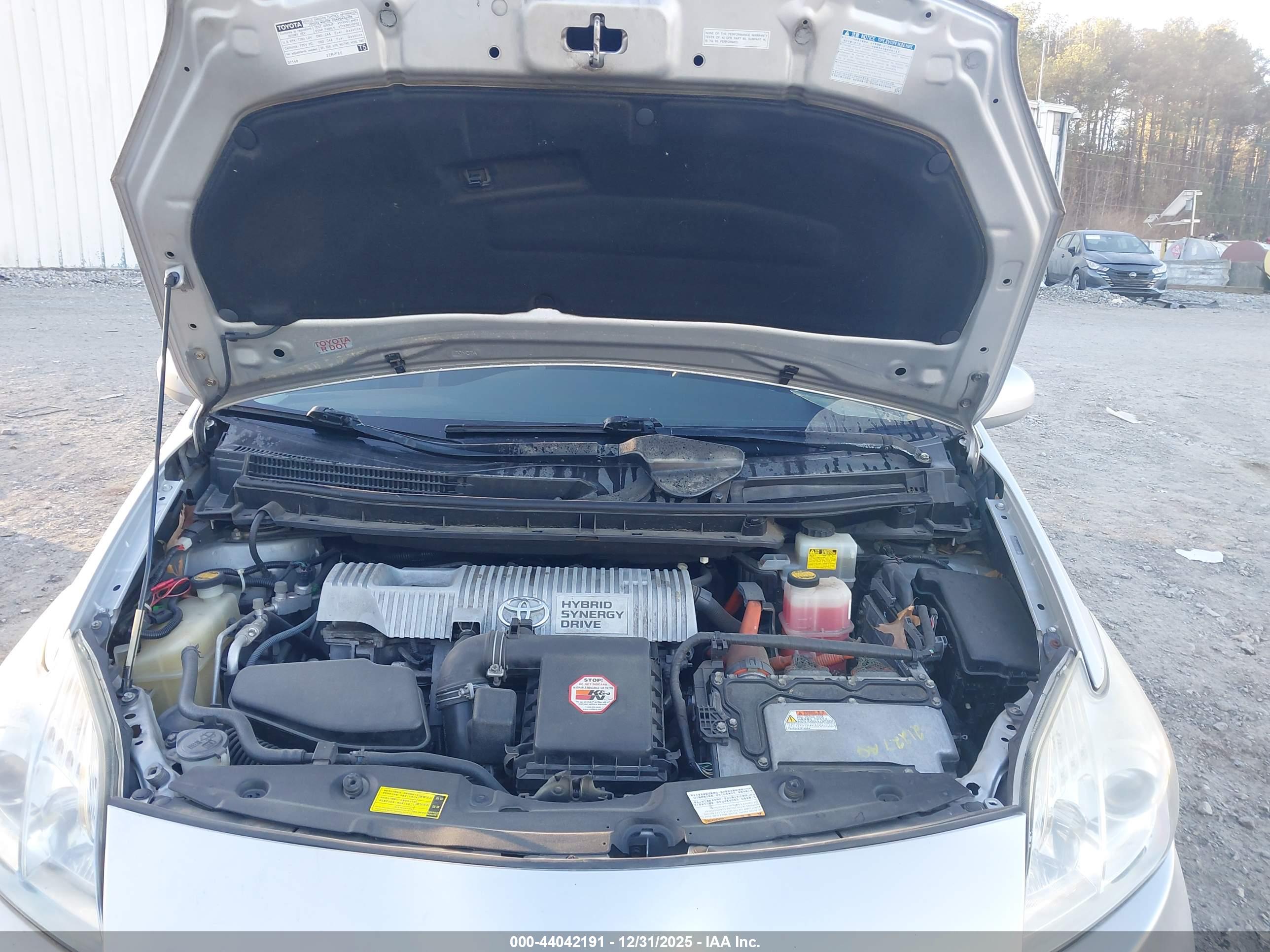TOYOTA PRIUS image 10