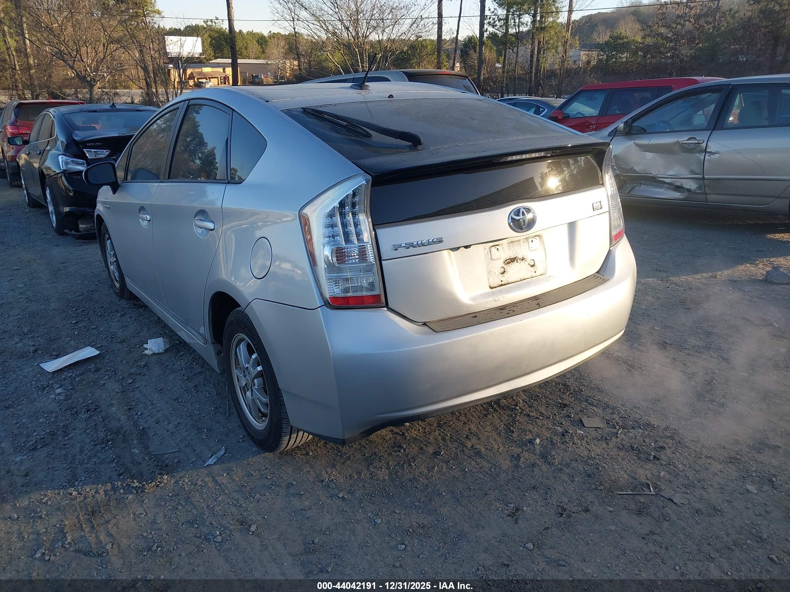 TOYOTA PRIUS image 3