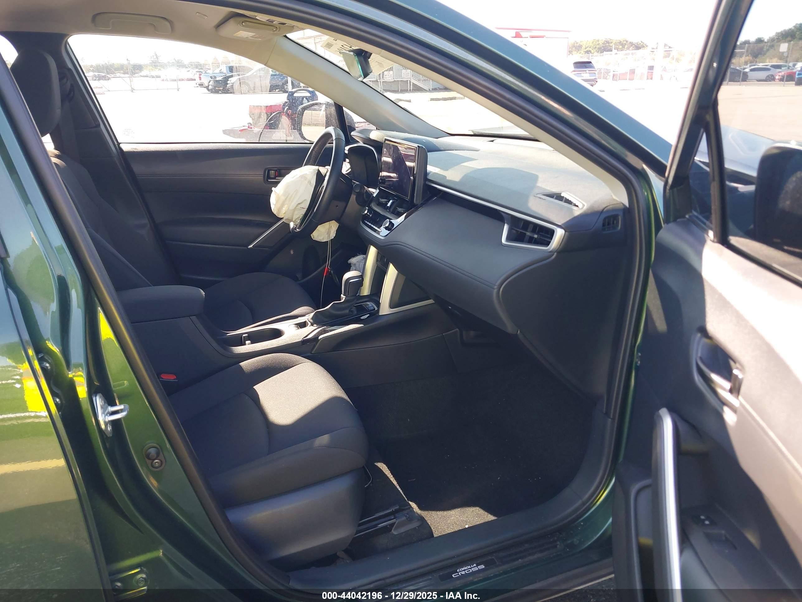 TOYOTA COROLLA image 5