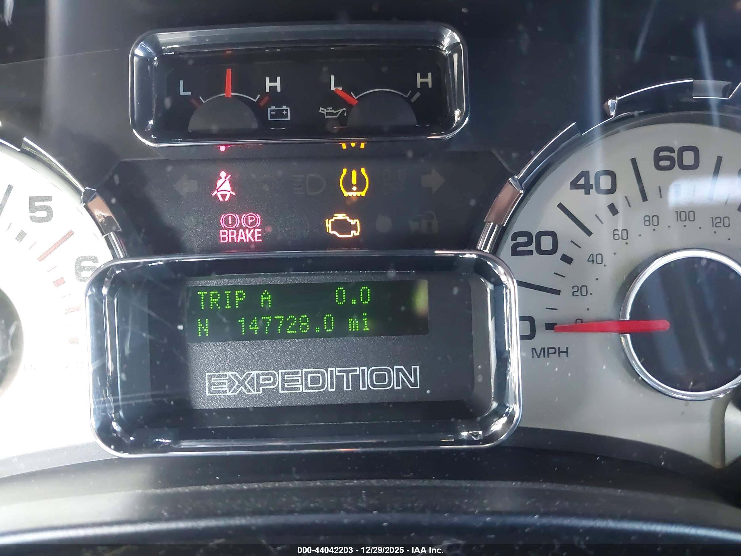 FORD EXPEDITION image 7