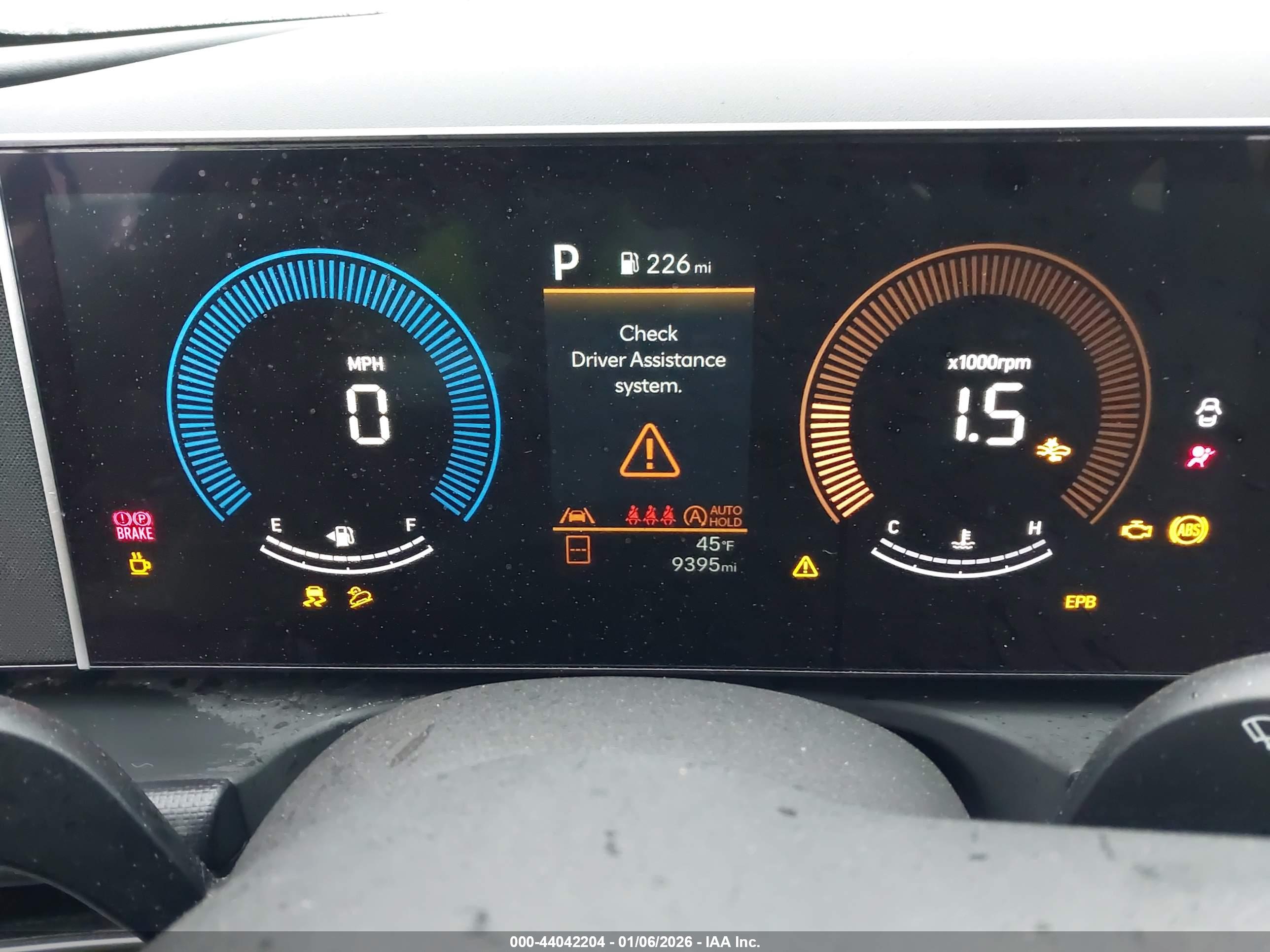 HYUNDAI TUCSON image 7