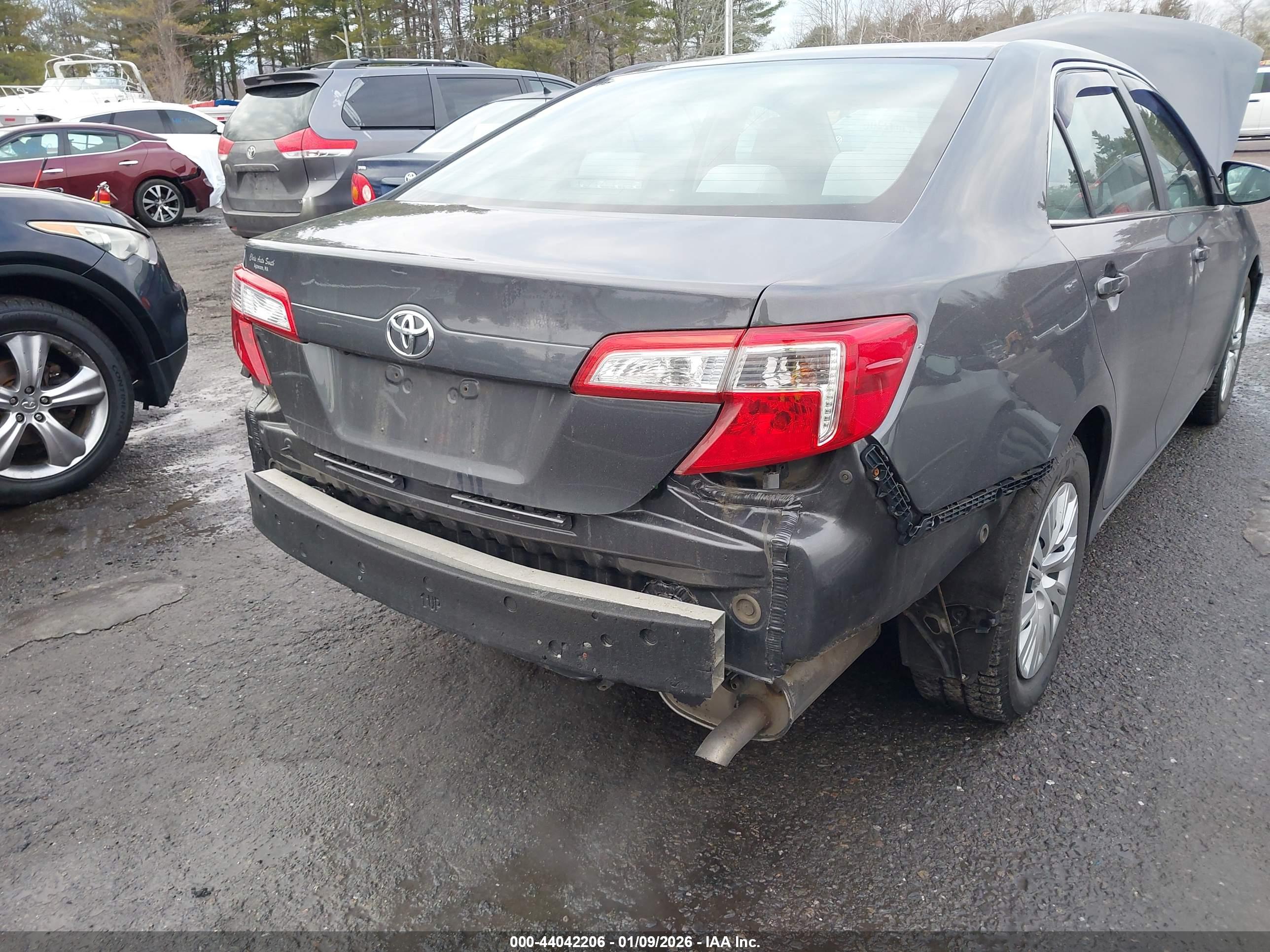 TOYOTA CAMRY image 6