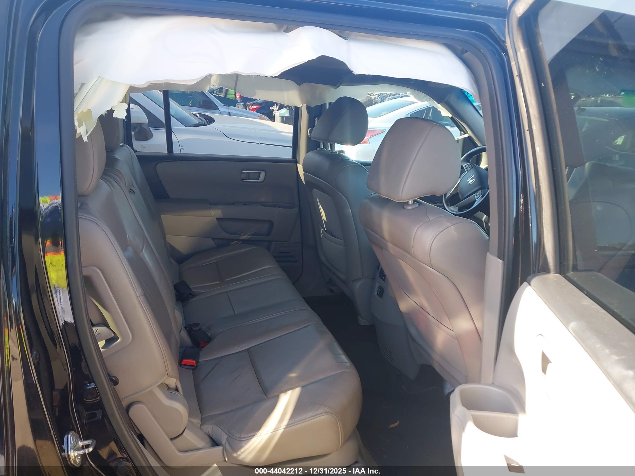 HONDA PILOT image 8