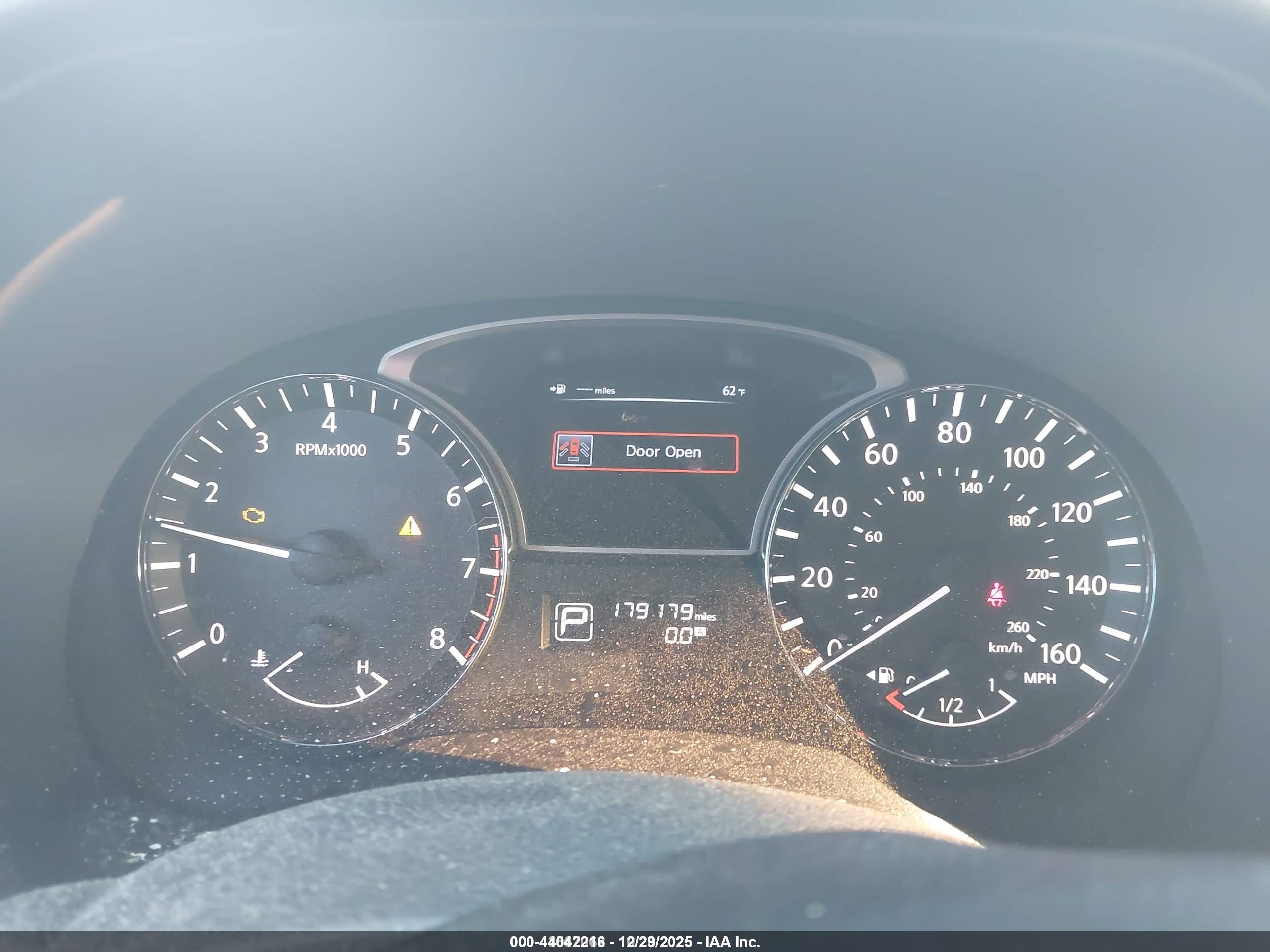 NISSAN PATHFINDER image 7