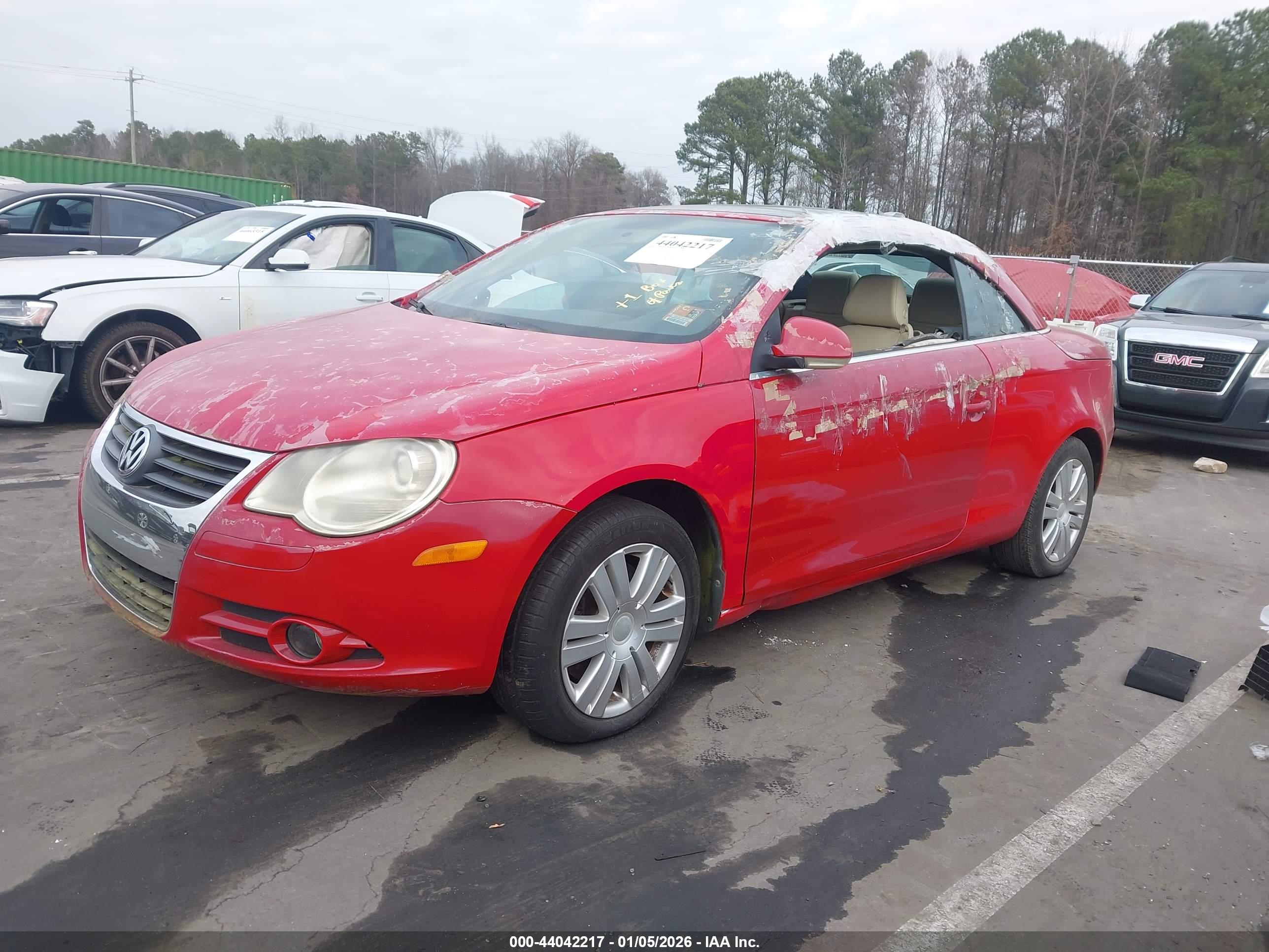 VOLKSWAGEN EOS image 2
