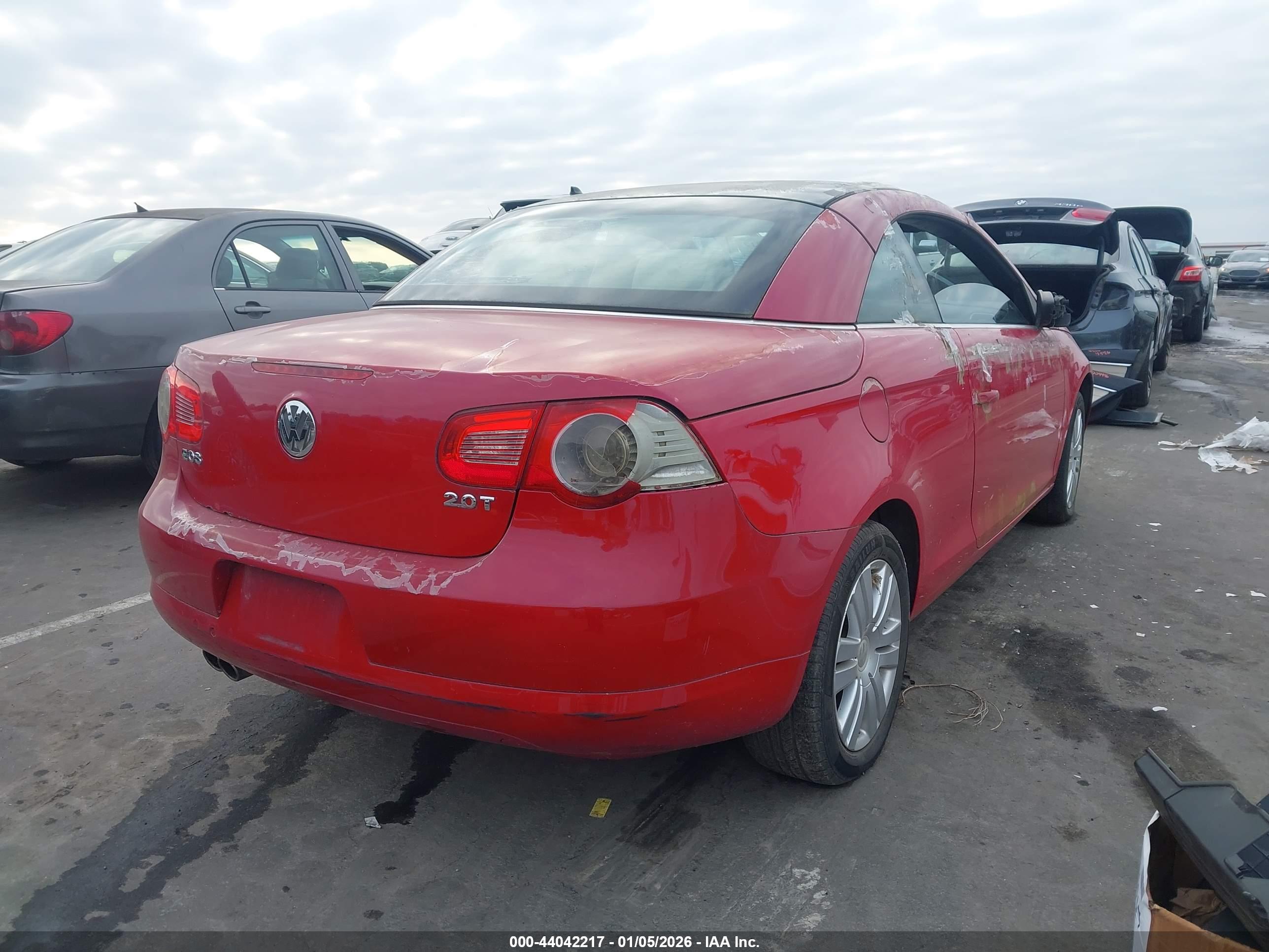 VOLKSWAGEN EOS image 4