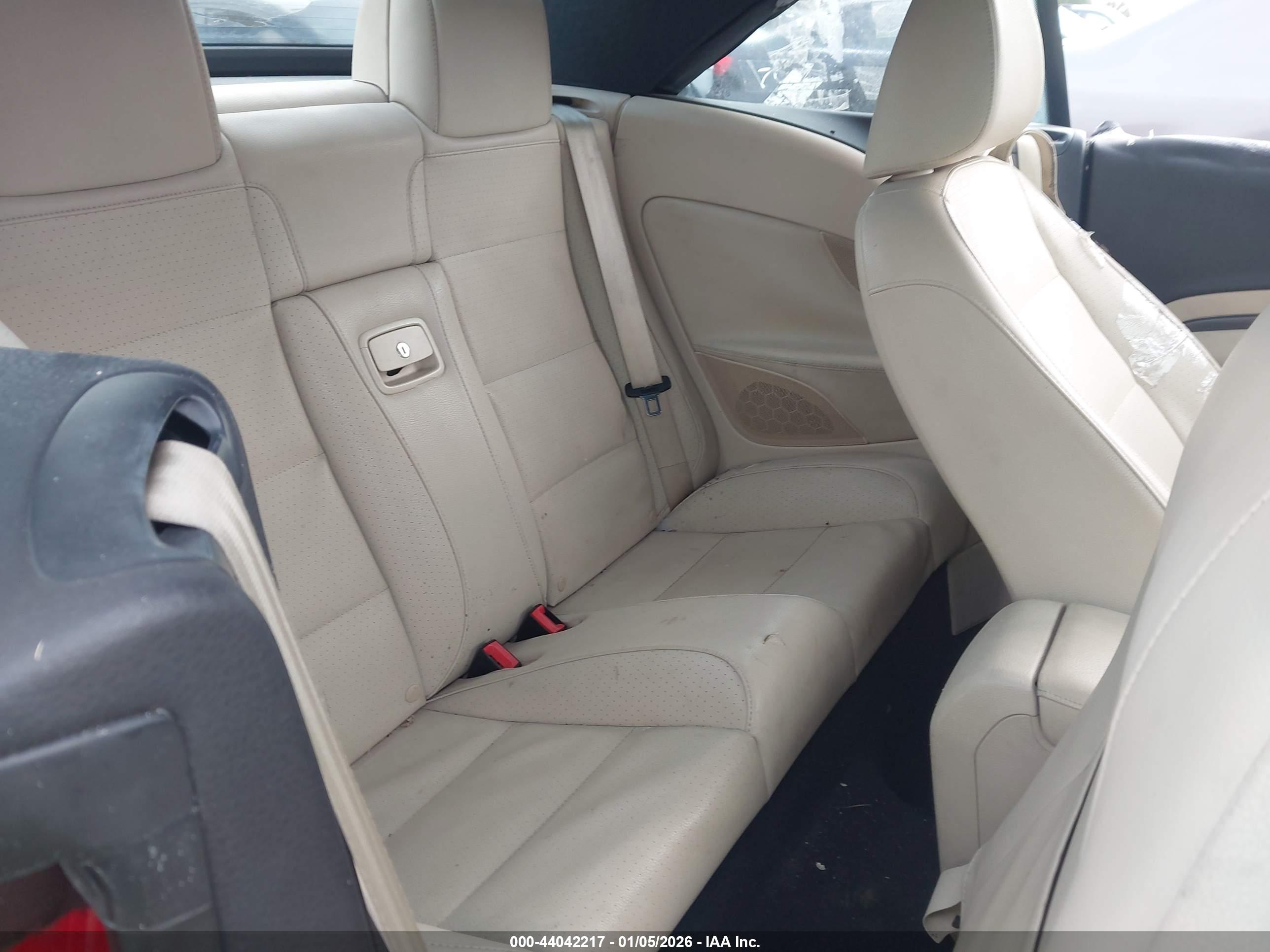VOLKSWAGEN EOS image 8