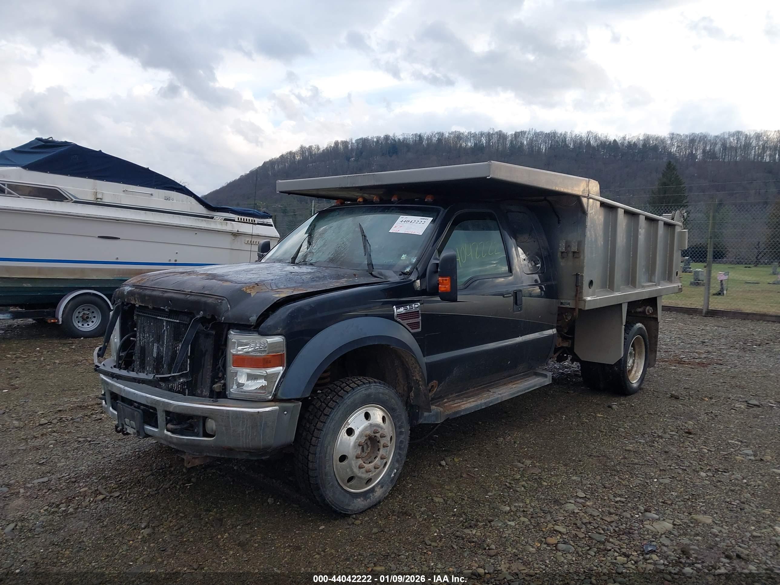 FORD F-550 image 2