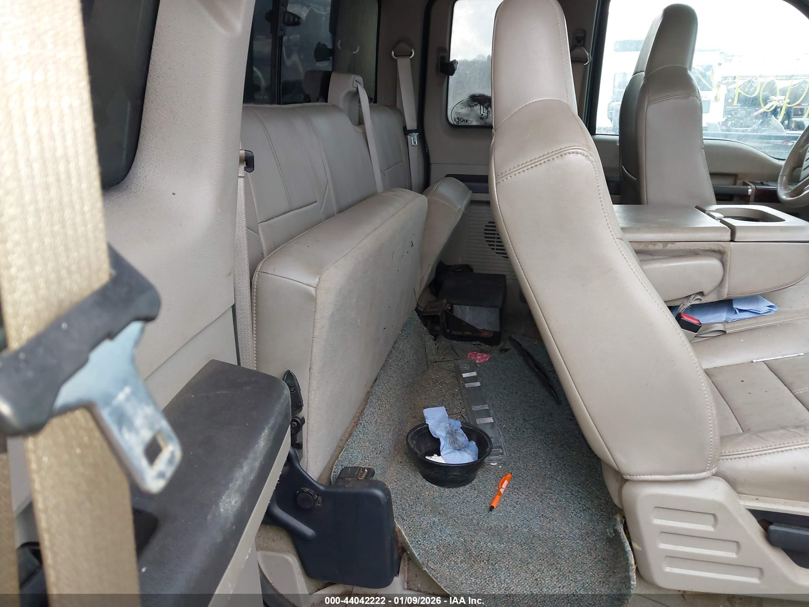 FORD F-550 image 7