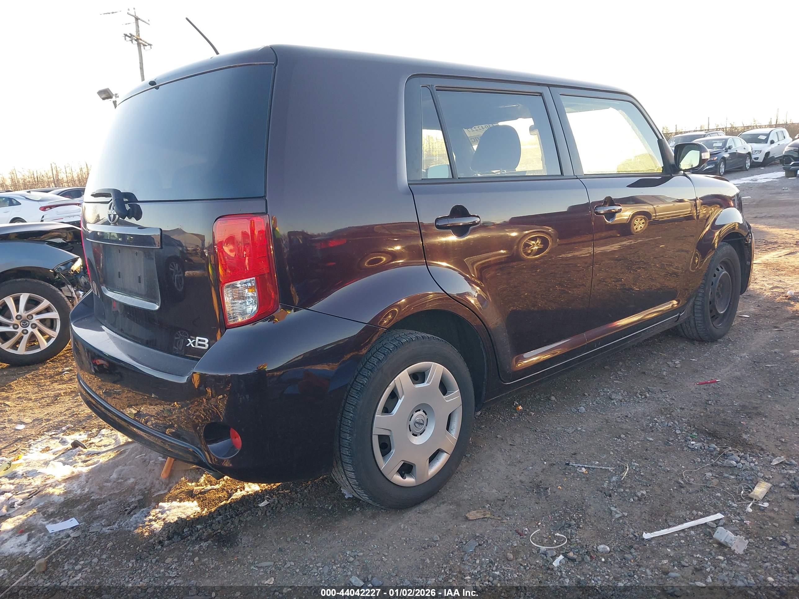 SCION XB image 4
