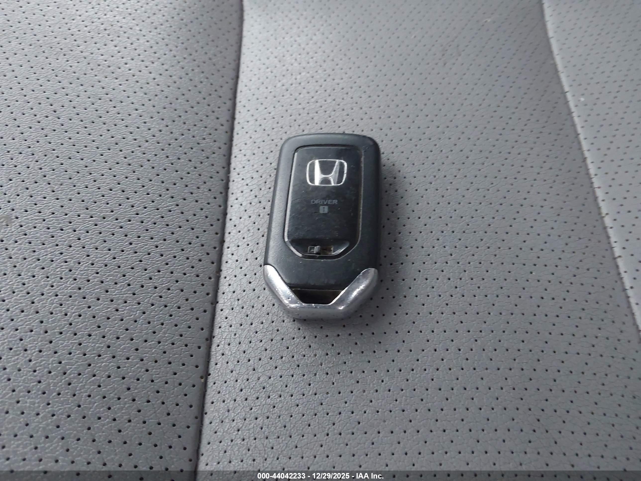 HONDA ACCORD image 11