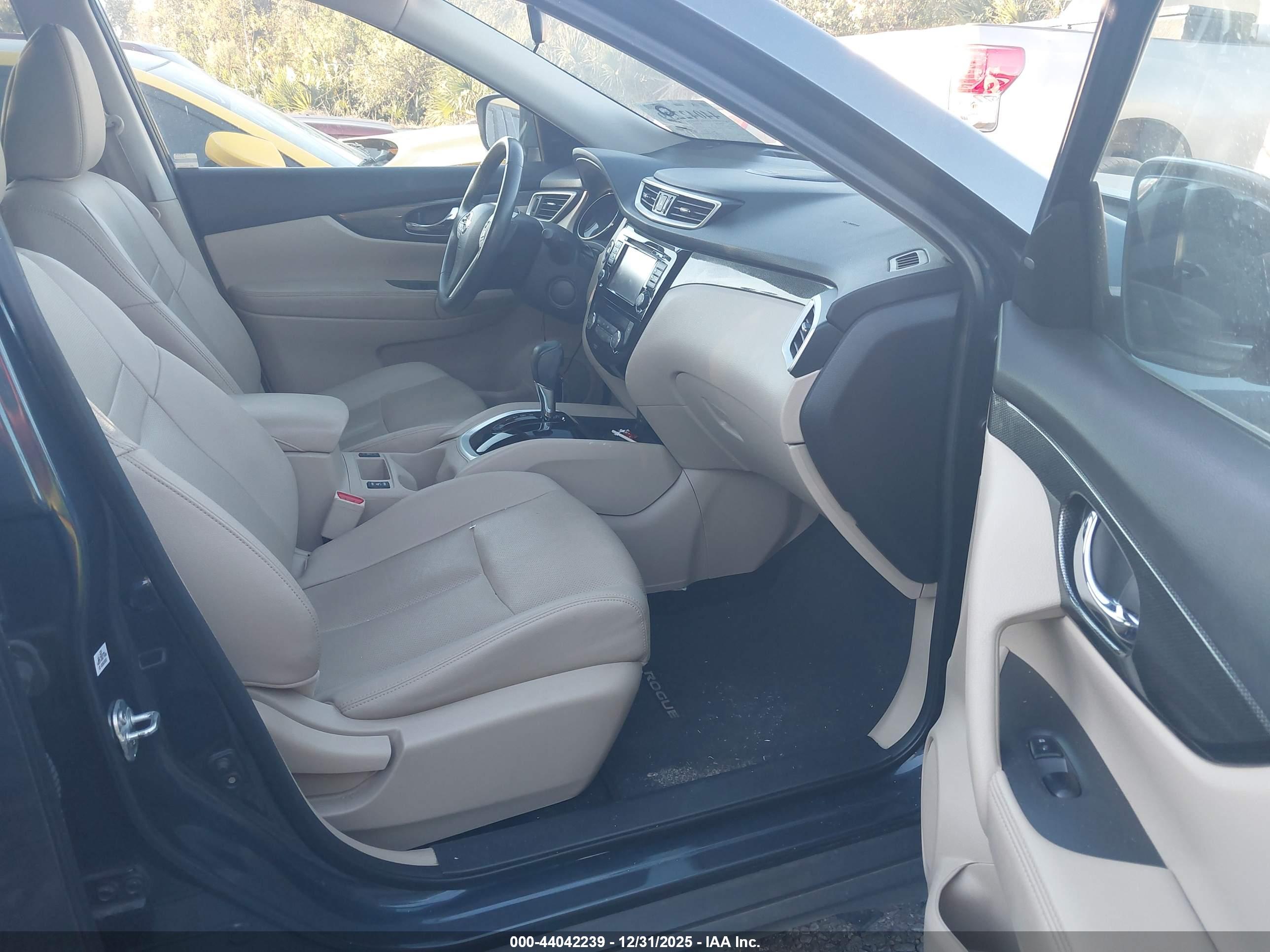 NISSAN ROGUE image 5