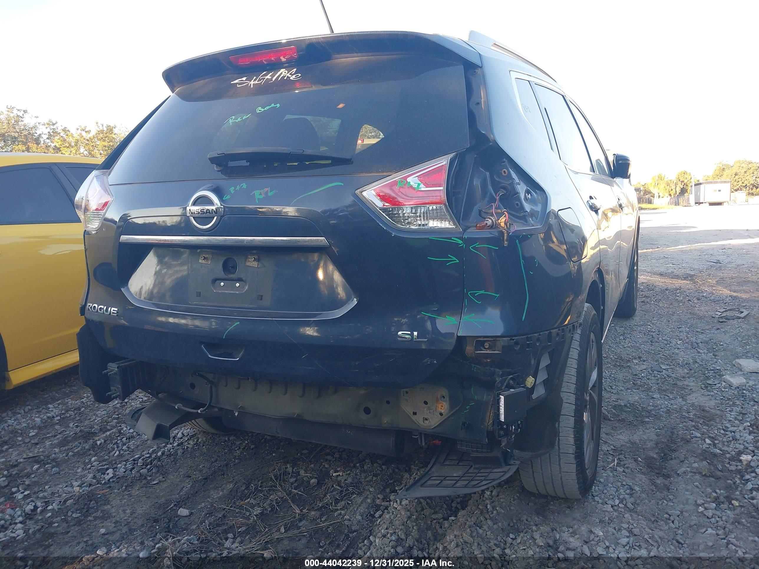 NISSAN ROGUE image 6