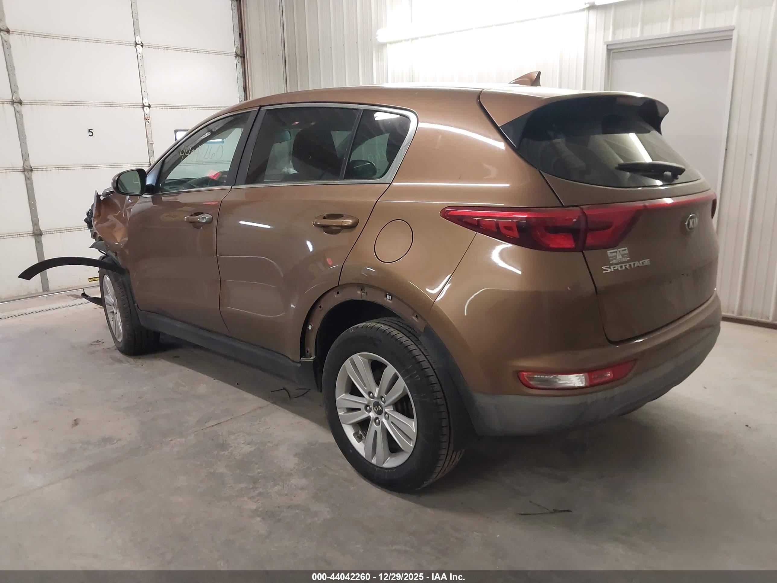 KIA SPORTAGE image 3