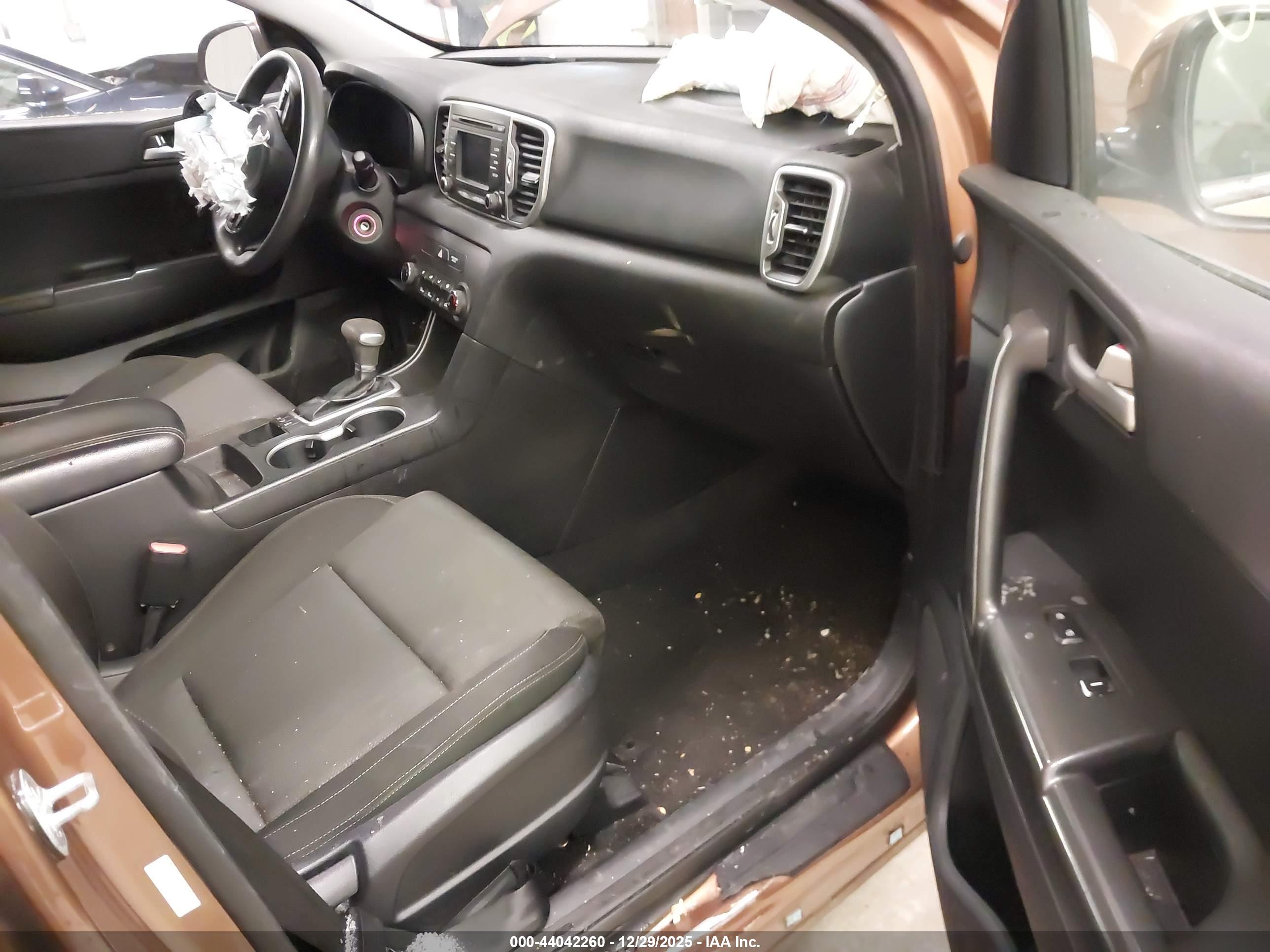 KIA SPORTAGE image 5