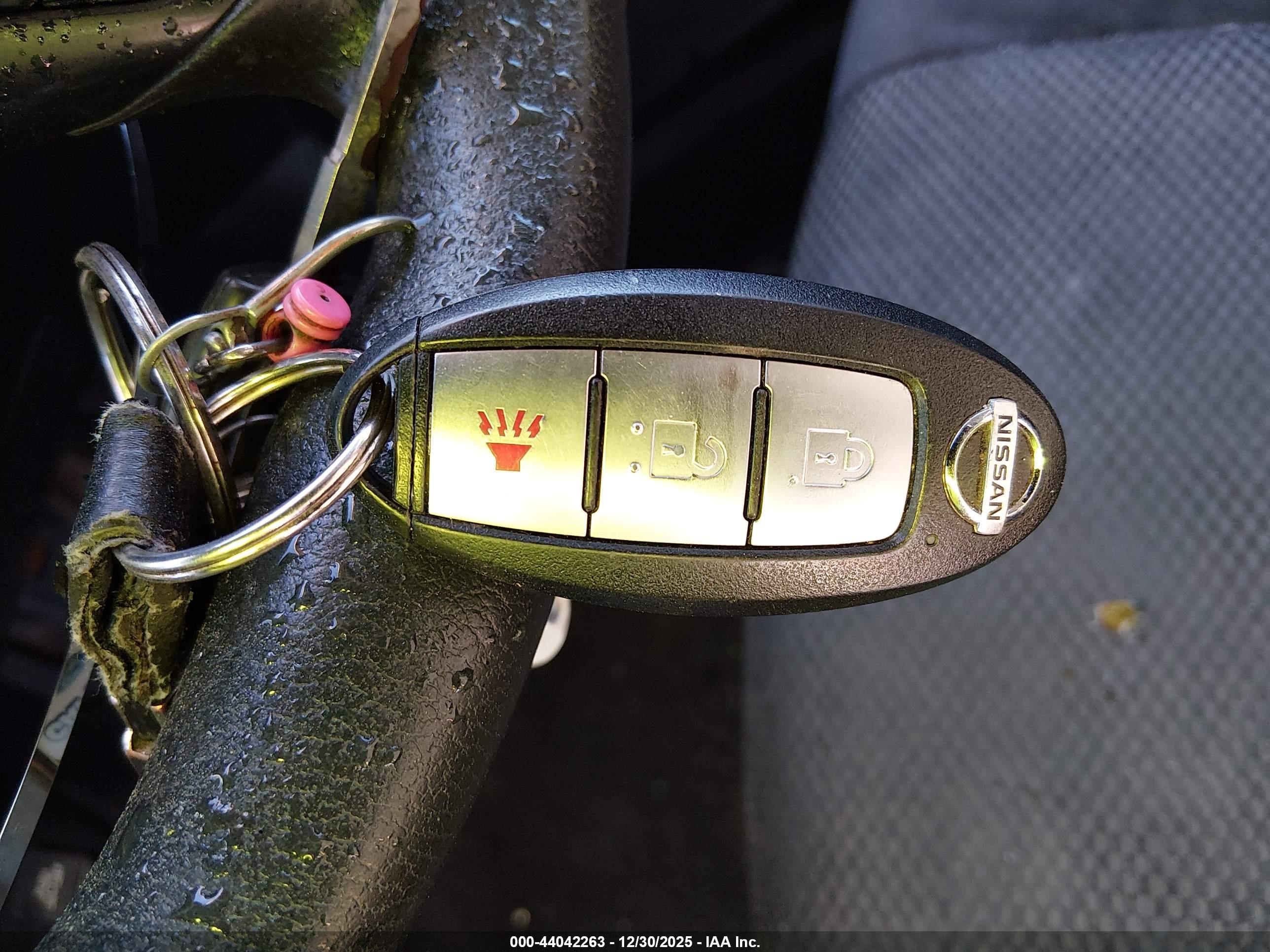 NISSAN ROGUE image 11