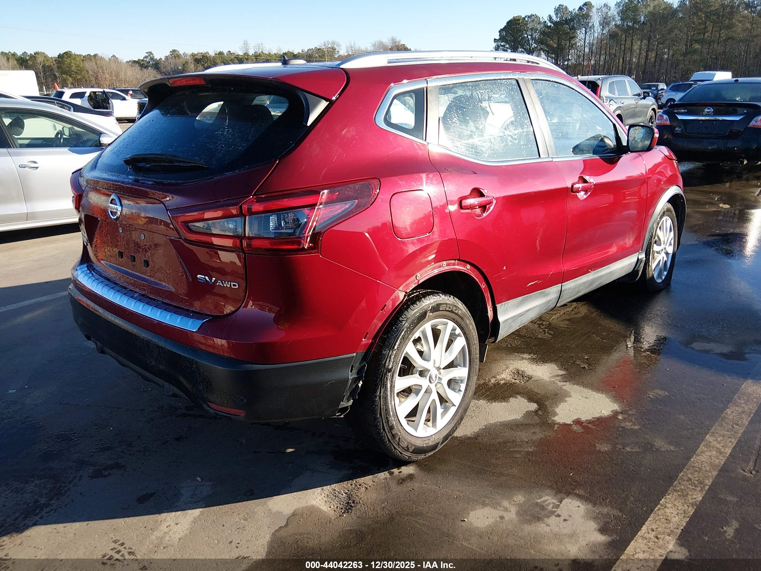 NISSAN ROGUE image 4