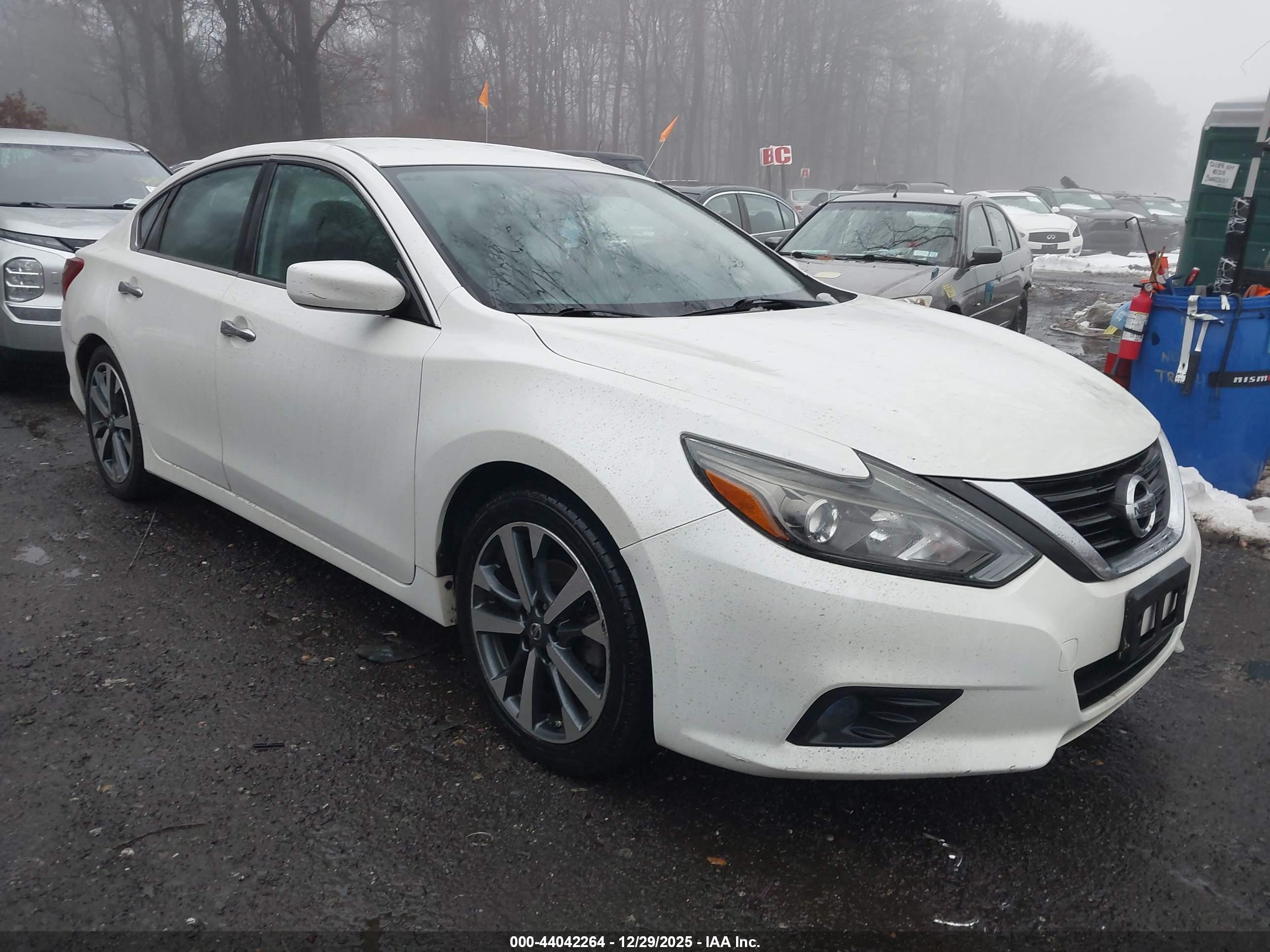 NISSAN ALTIMA image 6