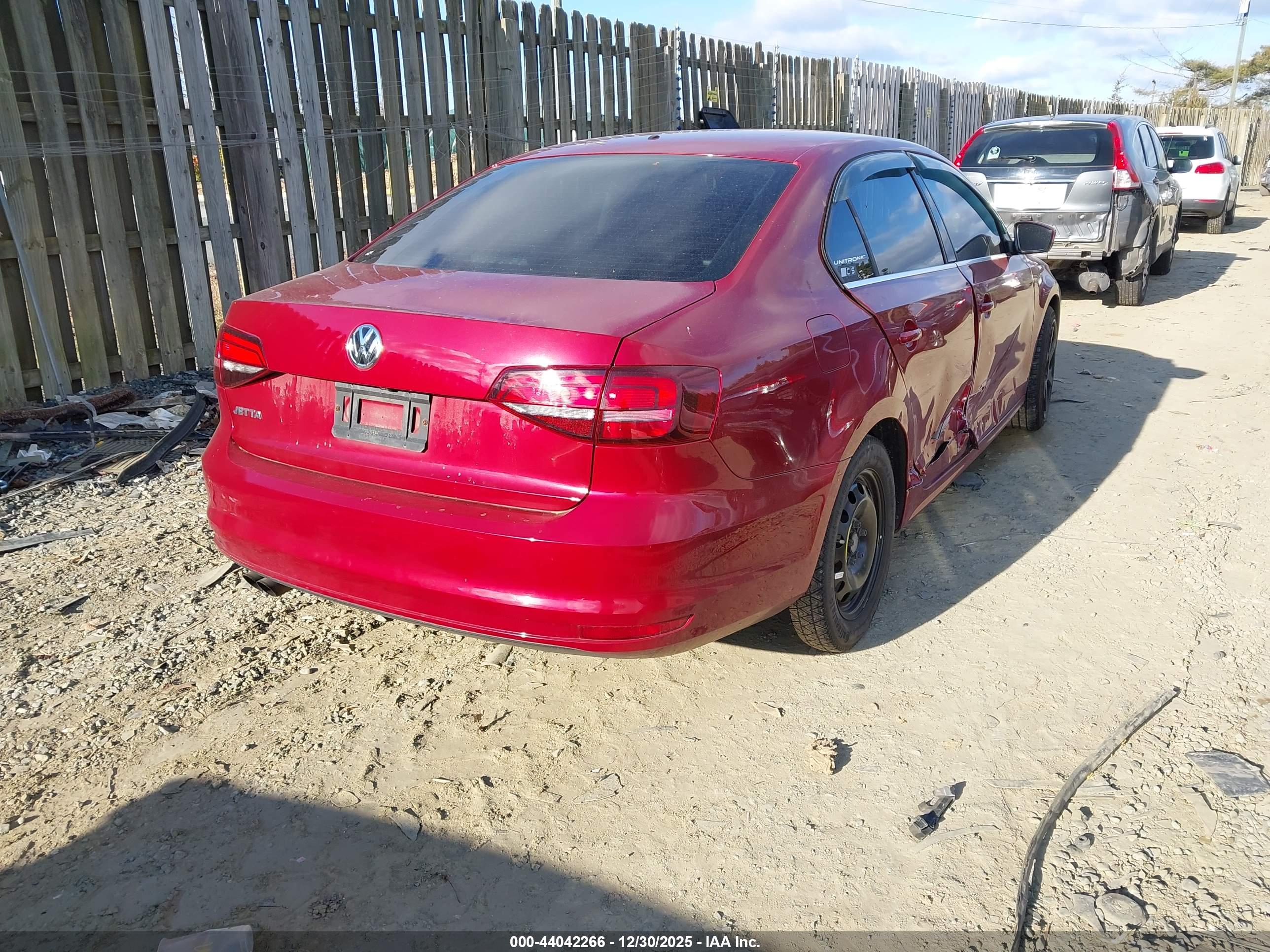 VOLKSWAGEN JETTA image 4