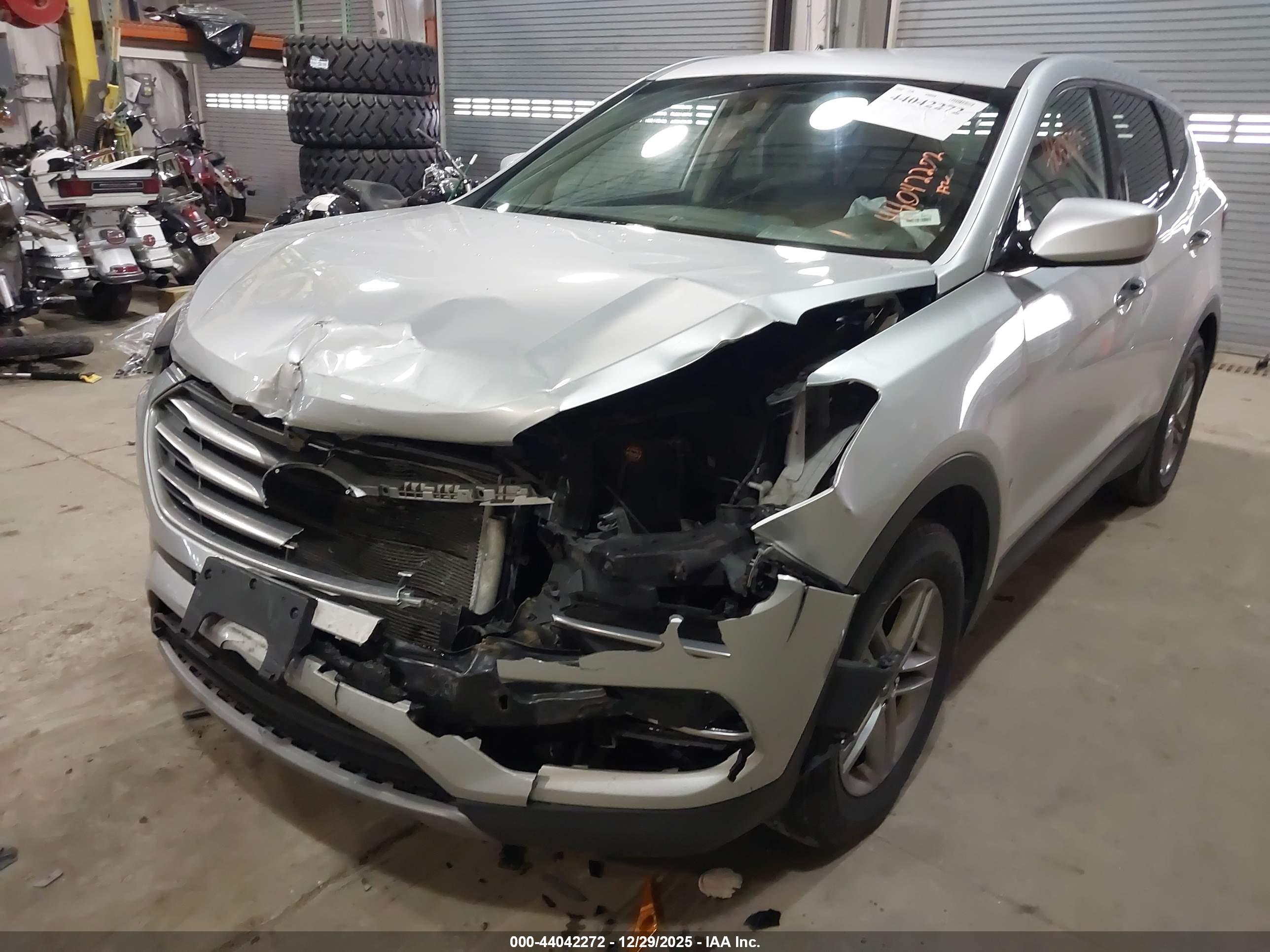 HYUNDAI SANTA image 6