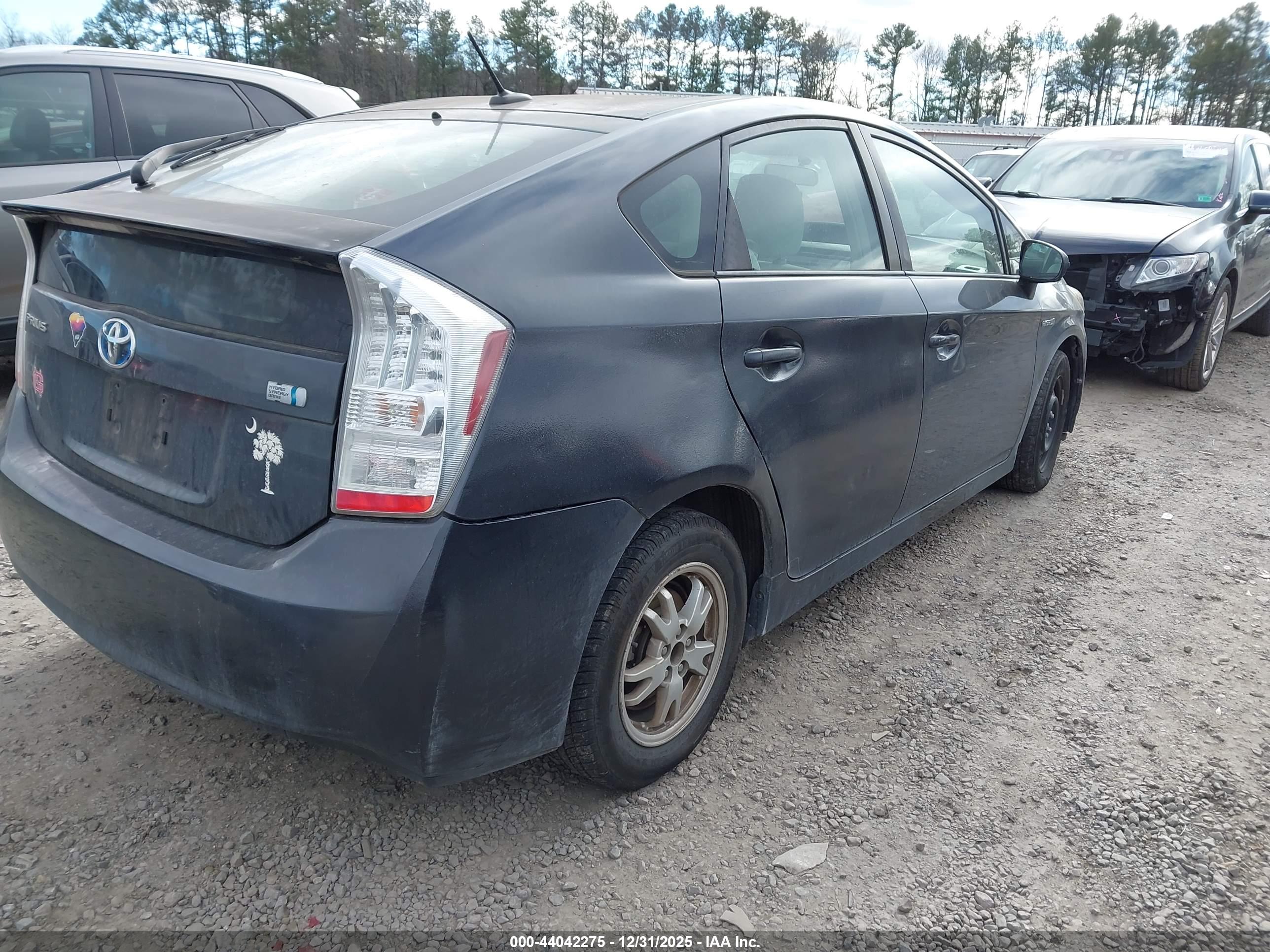 TOYOTA PRIUS image 4